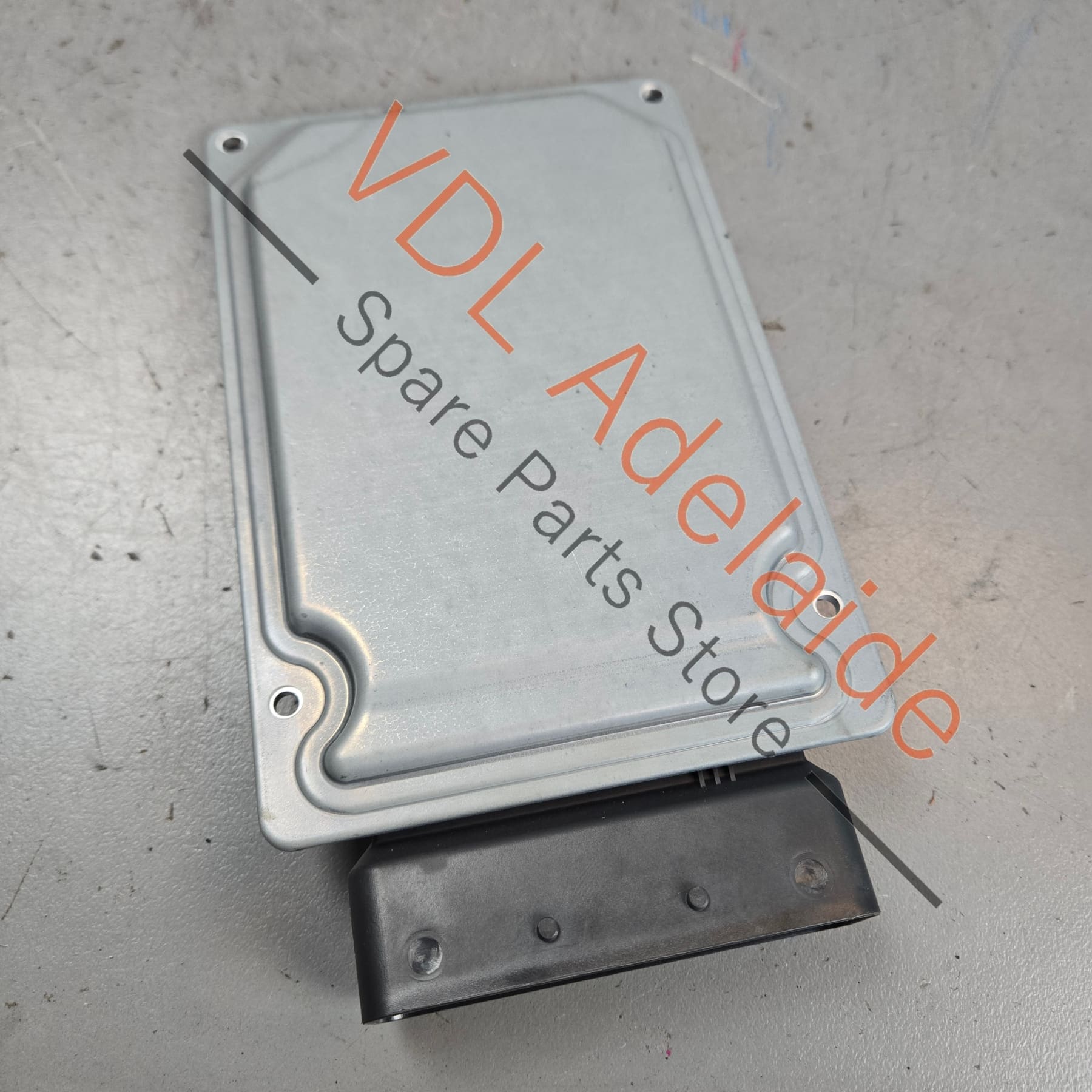 5Q0907376A    VW Golf MK7 7.5 DCC Active Suspension Control Unit Module for electronic regulated damping 5Q0907376A 5Q0907376B