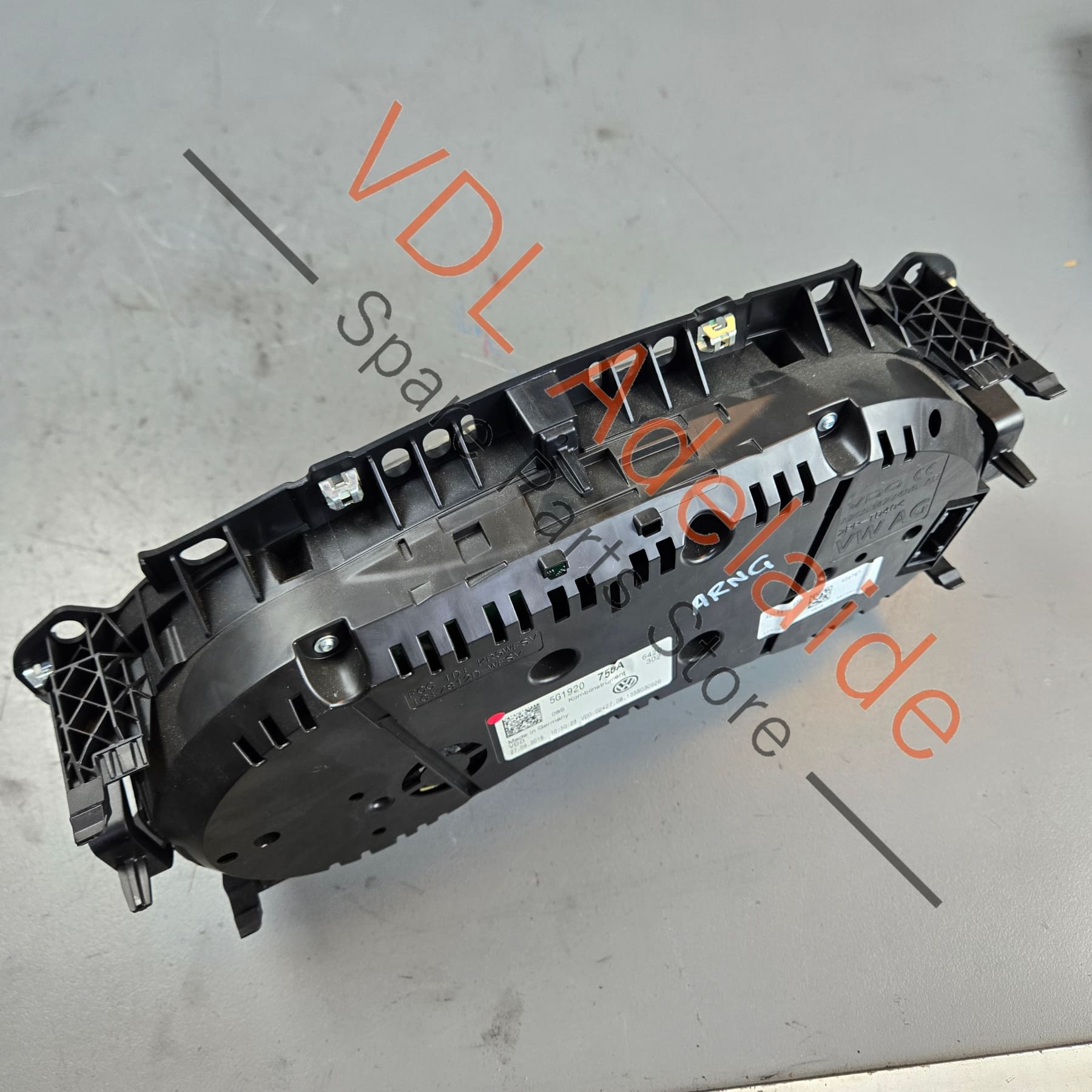 5G1920758A    VW Golf R MK7 Combi-instrument Kombiinstrument Gauge Dash Cluster 320 km/h 5G1920758A