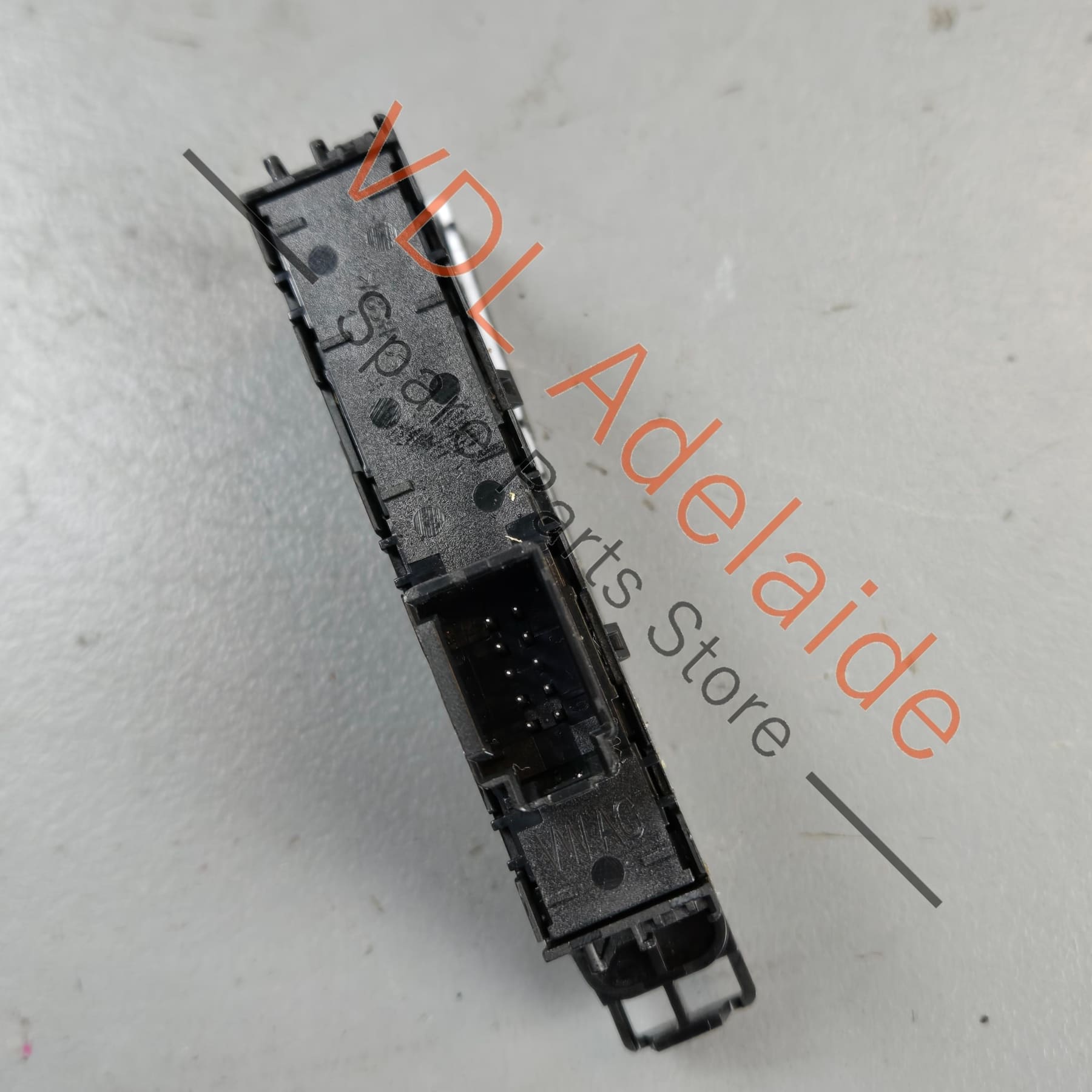 5G1927238E    VW Golf MK7 7.5 Centre Console Button for Parking Aid Switch 5G1927238E WZU
