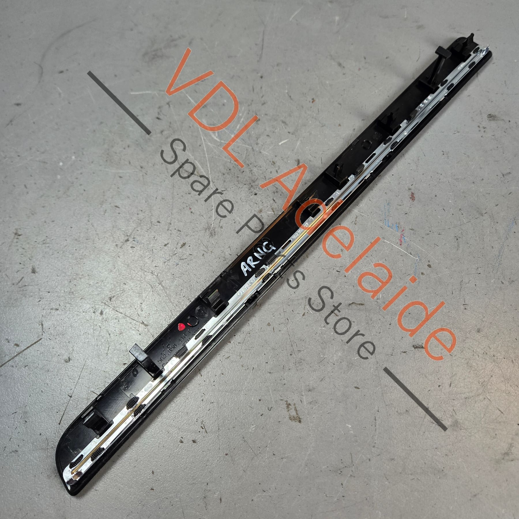 5G2858418C    VW Golf MK7 7.5 Dashboard Inlay Trim Dark Carbon look 5G2858418C CSJ