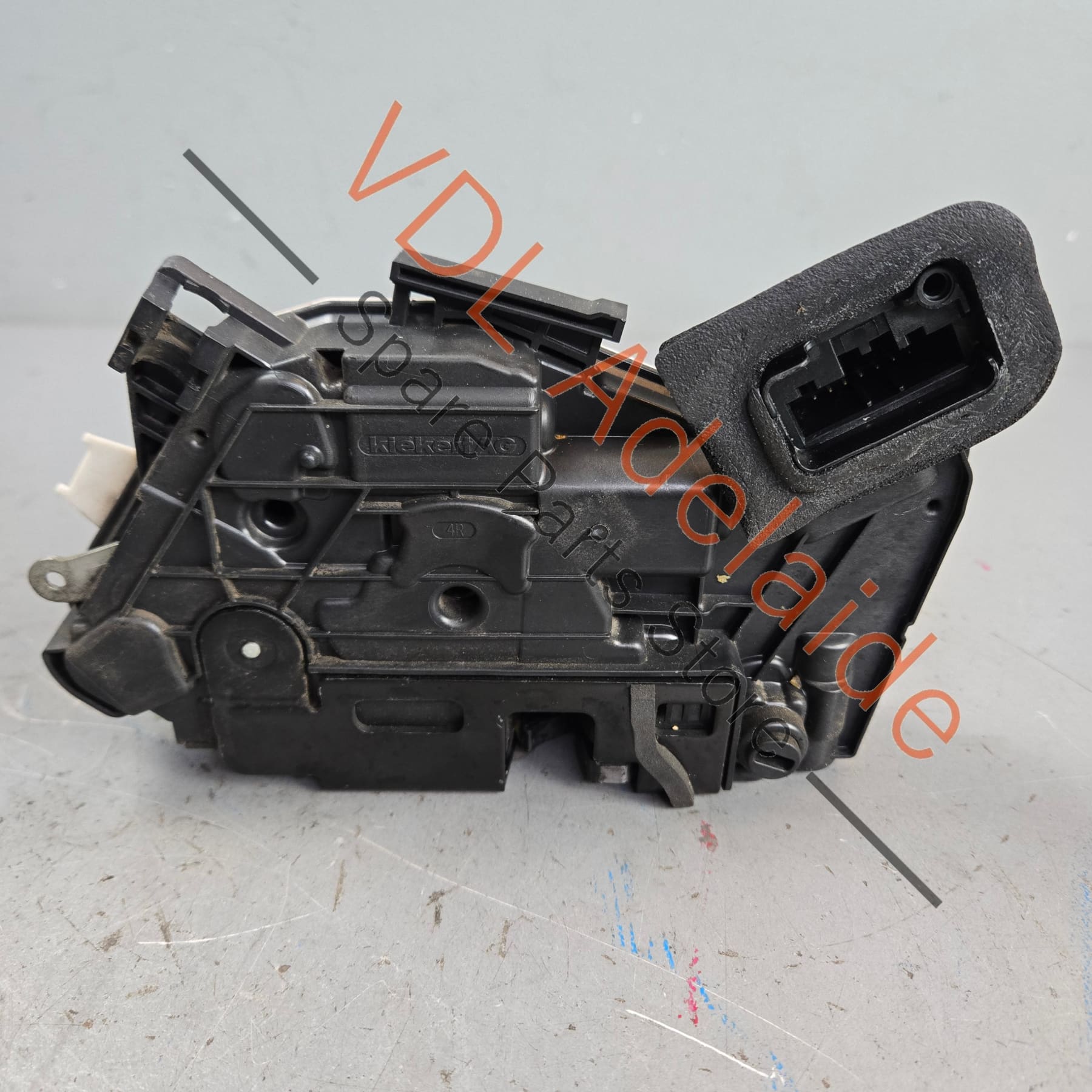 5K4839016R 5K4839016AG   VW Golf Rear Right Side Door Lock Actuator 5K4839016R 5K4839016AG