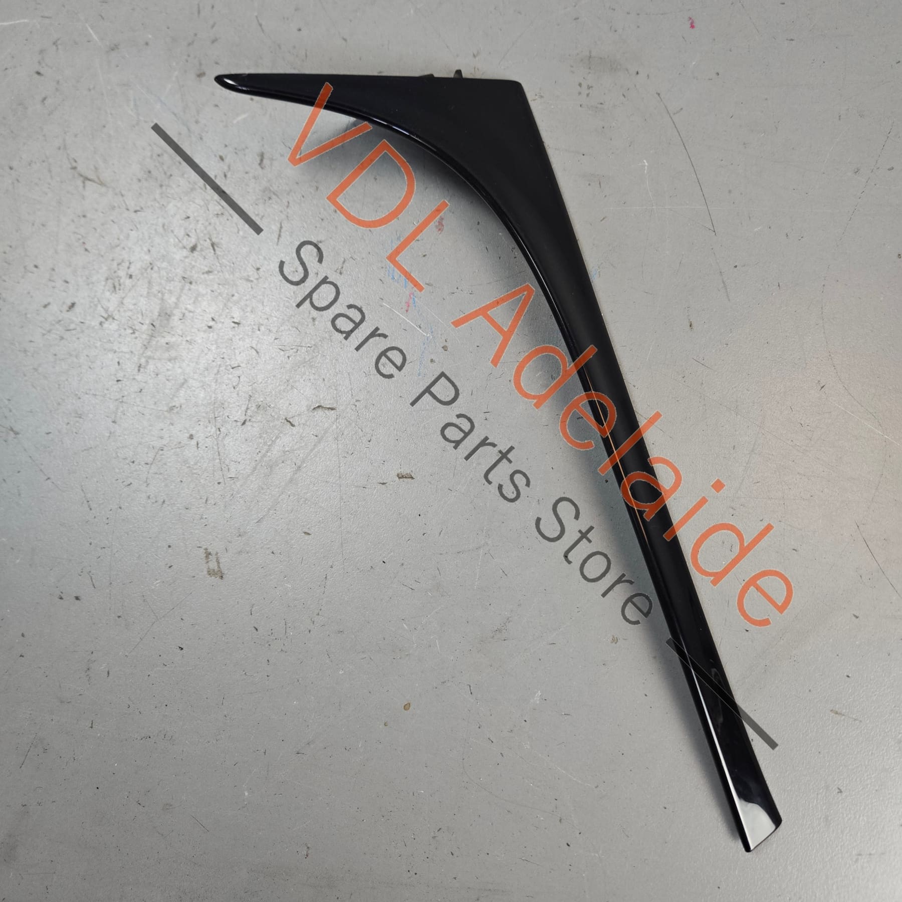 5G6805946C    VW Golf MK7 7.5 Gti R Right Rear Window Spoiler Trim Molding 5G6805946C 041