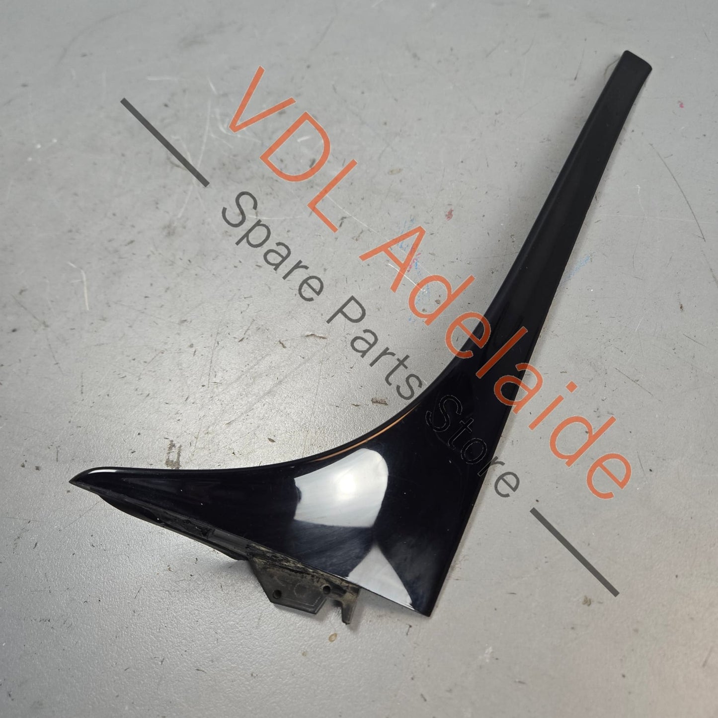5G6805945C    VW Golf MK7 7.5 Gti R Left Rear Window Spoiler Trim Molding 5G6805945C 041