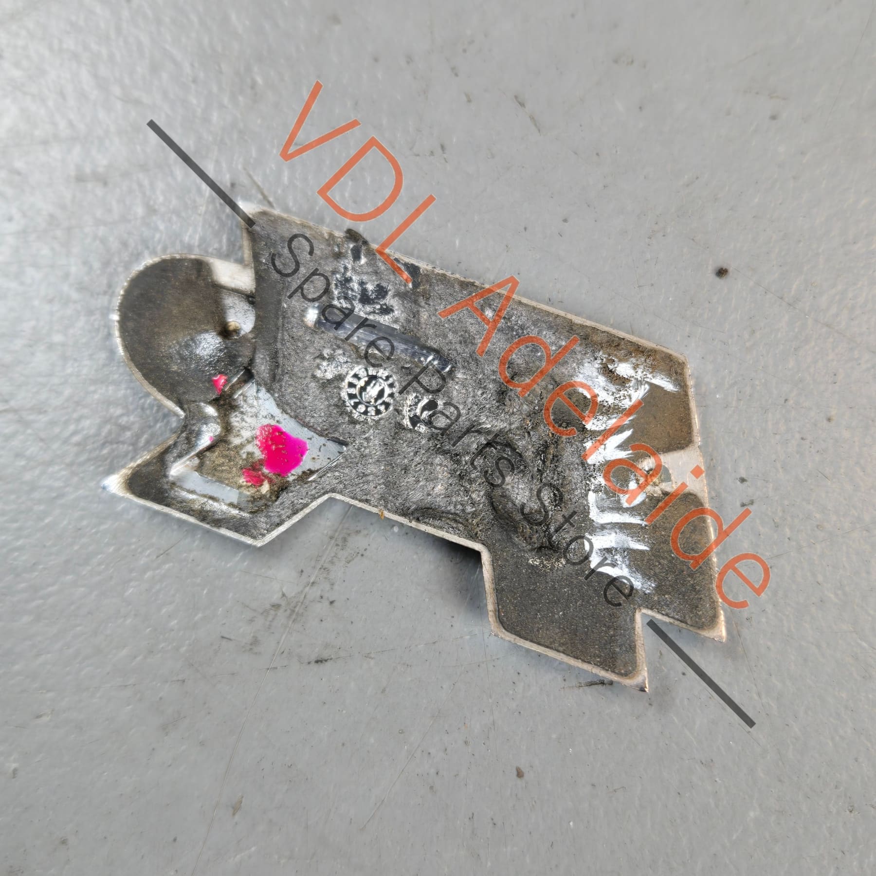 1K8853675KFOD 1K8853675K   Genuine VW Golf R Badge for Boot Trunk 1K8853675K FOD
