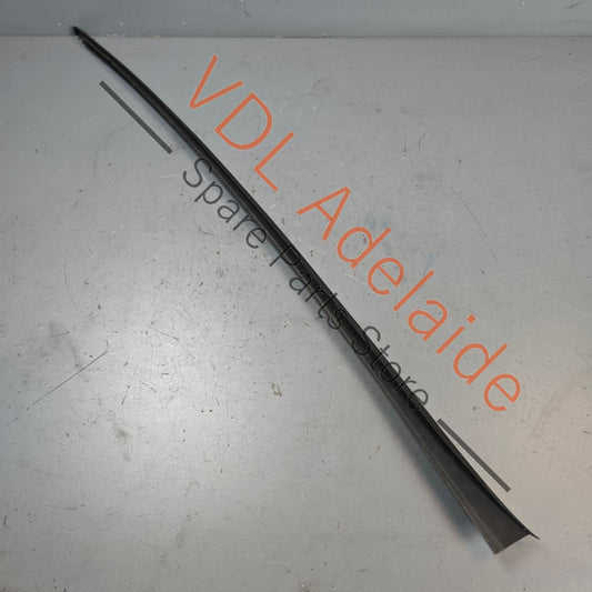 5G0854327A 5G0854327B   VW Golf MK7 Left Windscreen Water Deflector Edge Strip Trim Air Guide 5G0854327B