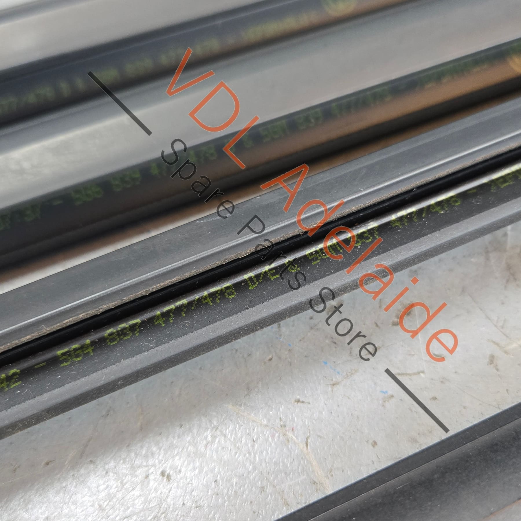 5G4837477D 5G4837478D 5G6839477D 5G6839478D VW Golf MK7 Window Aperture Slot Seal Lower Moulding for Door Set of 4