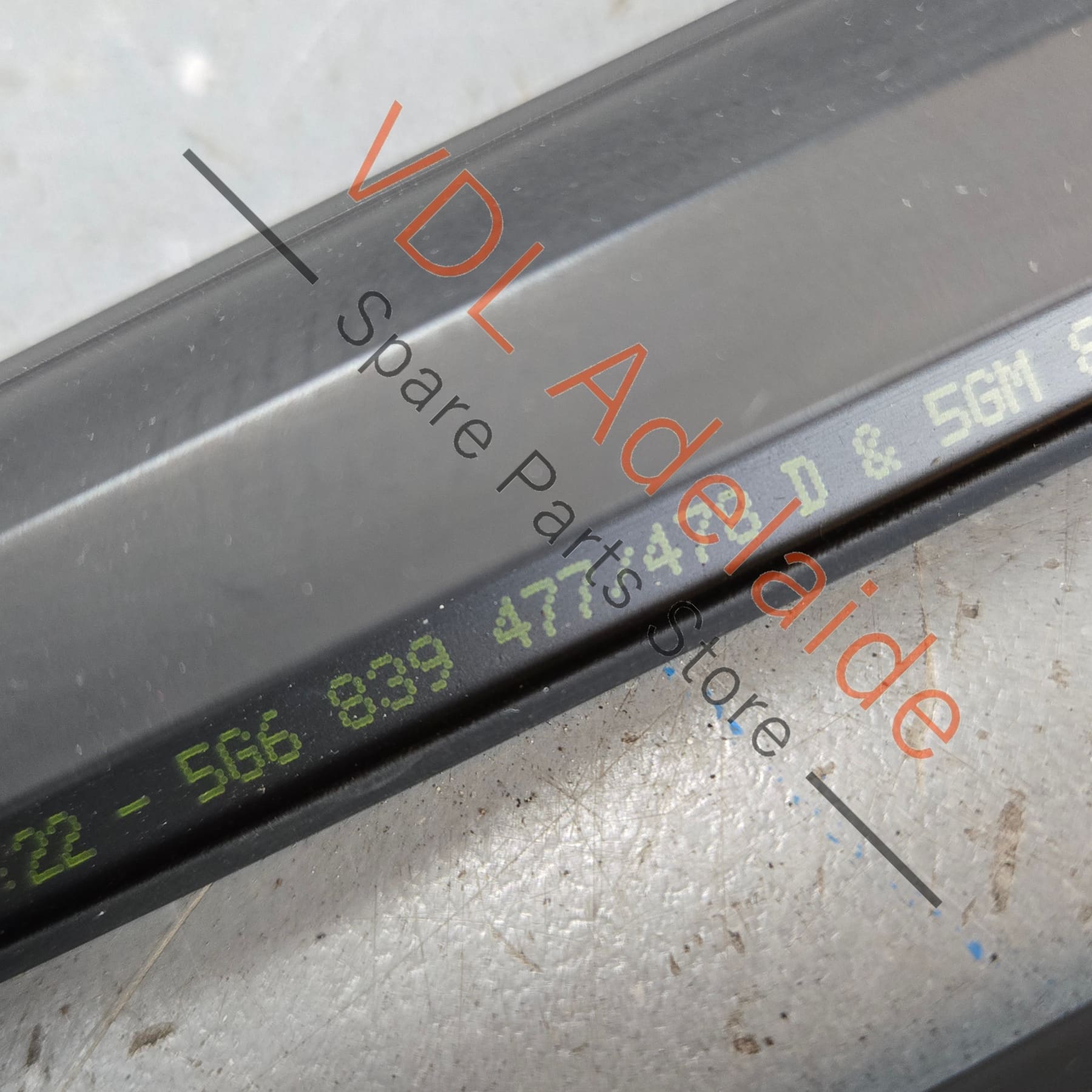 5G4837477D 5G4837478D 5G6839477D 5G6839478D VW Golf MK7 Window Aperture Slot Seal Lower Moulding for Door Set of 4