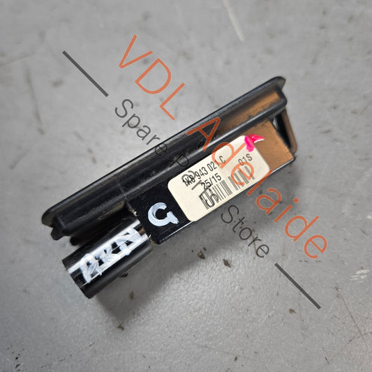 1K8943021C 1K8943021   VW Golf R GTi Mk7 Rear Licence Registration Plate Light 1K8943021C