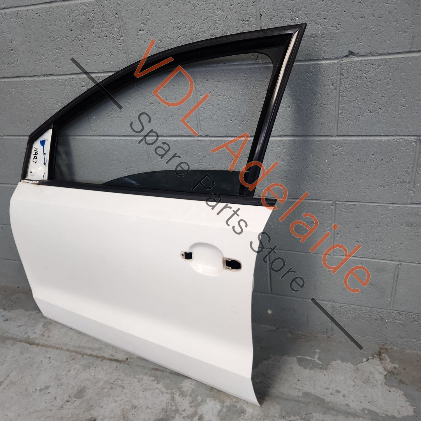 6R4831055J    VW Polo 6R Front Left Door Shell Panel Candy White B4 / B9A