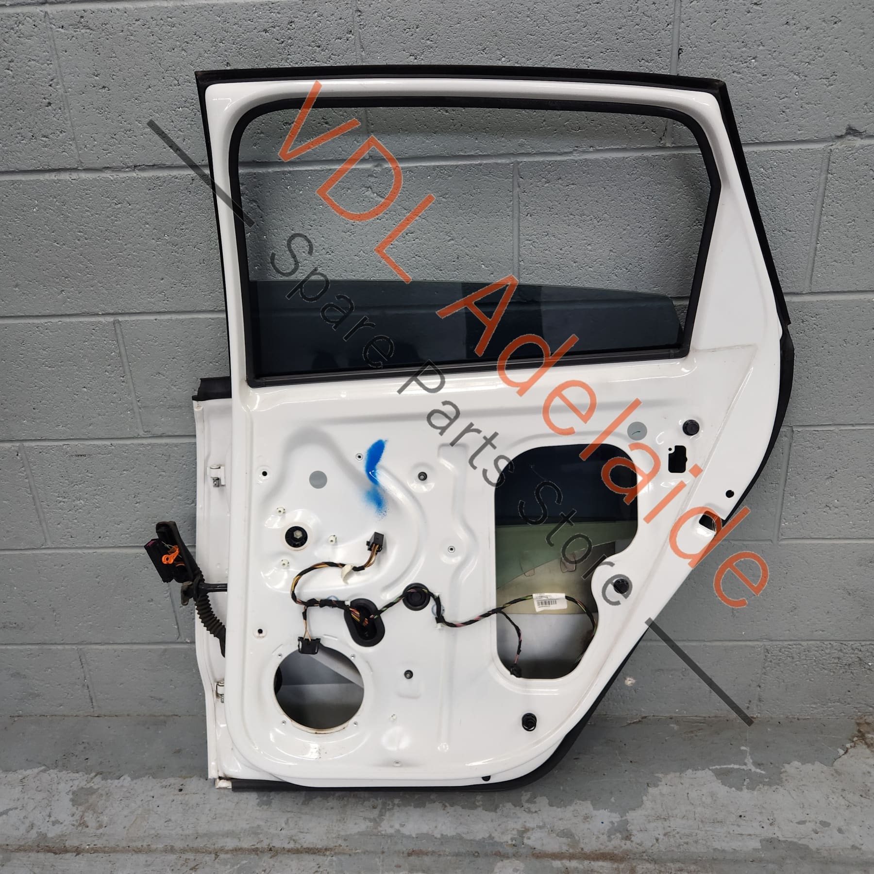 6R4833056J    VW Polo 6R Rear Right Door Shell Panel Candy White B4 / B9A
