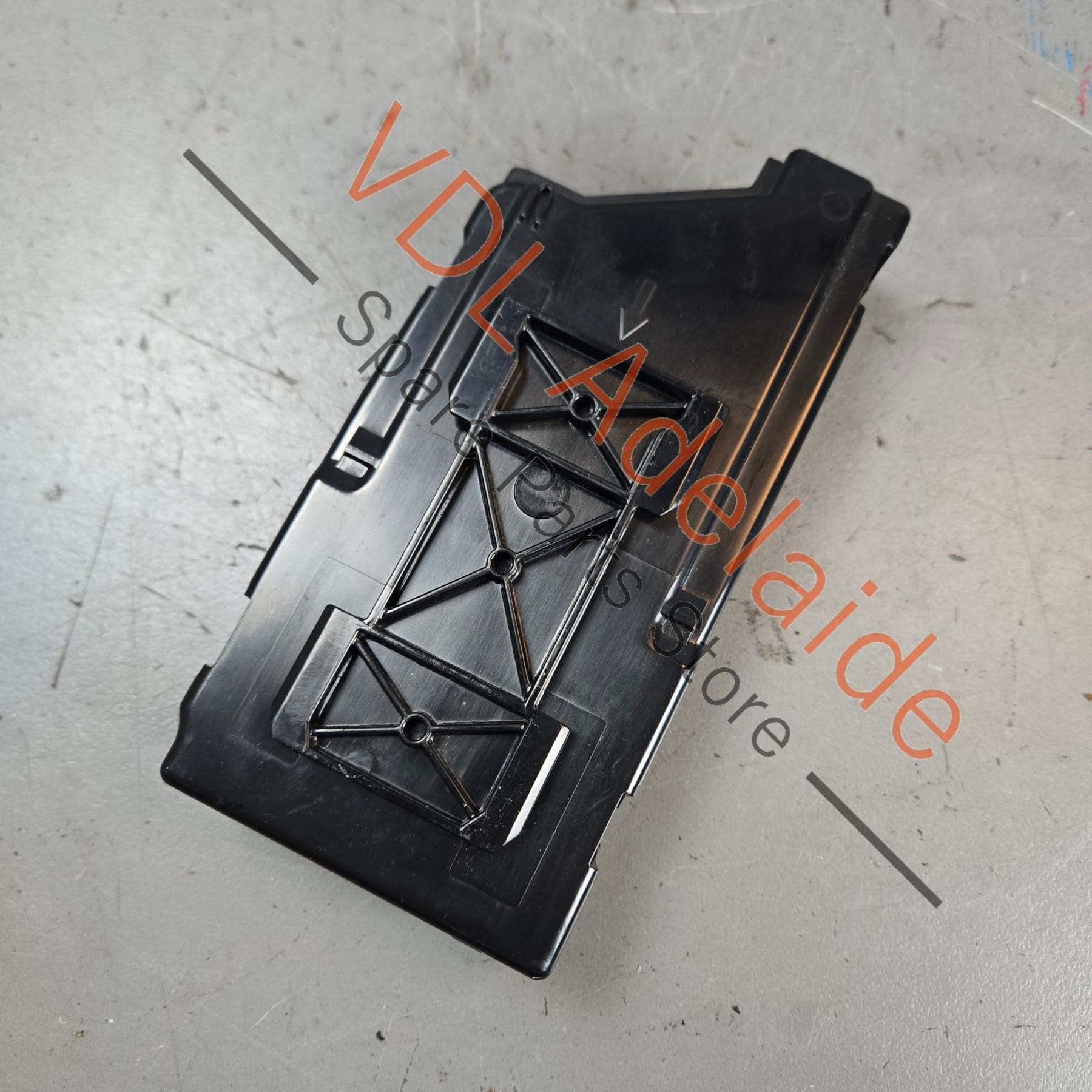 5N0035342E    VW Polo Multimedia Interface Box Media-In Control Unit 5N0035342E