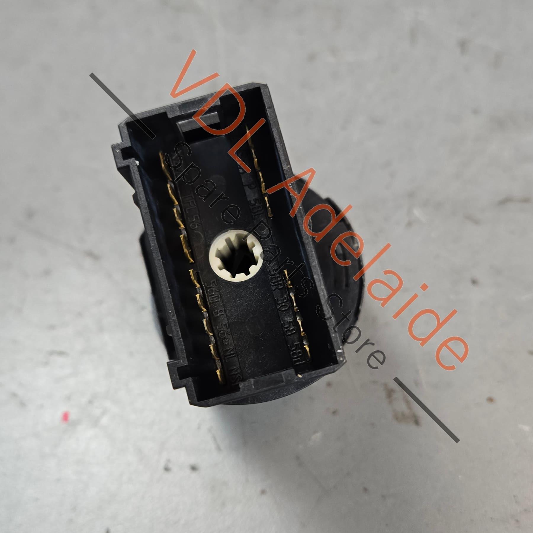 6R0941531J    VW Polo Headlight switch with Driving Fog Option 6R0941531J