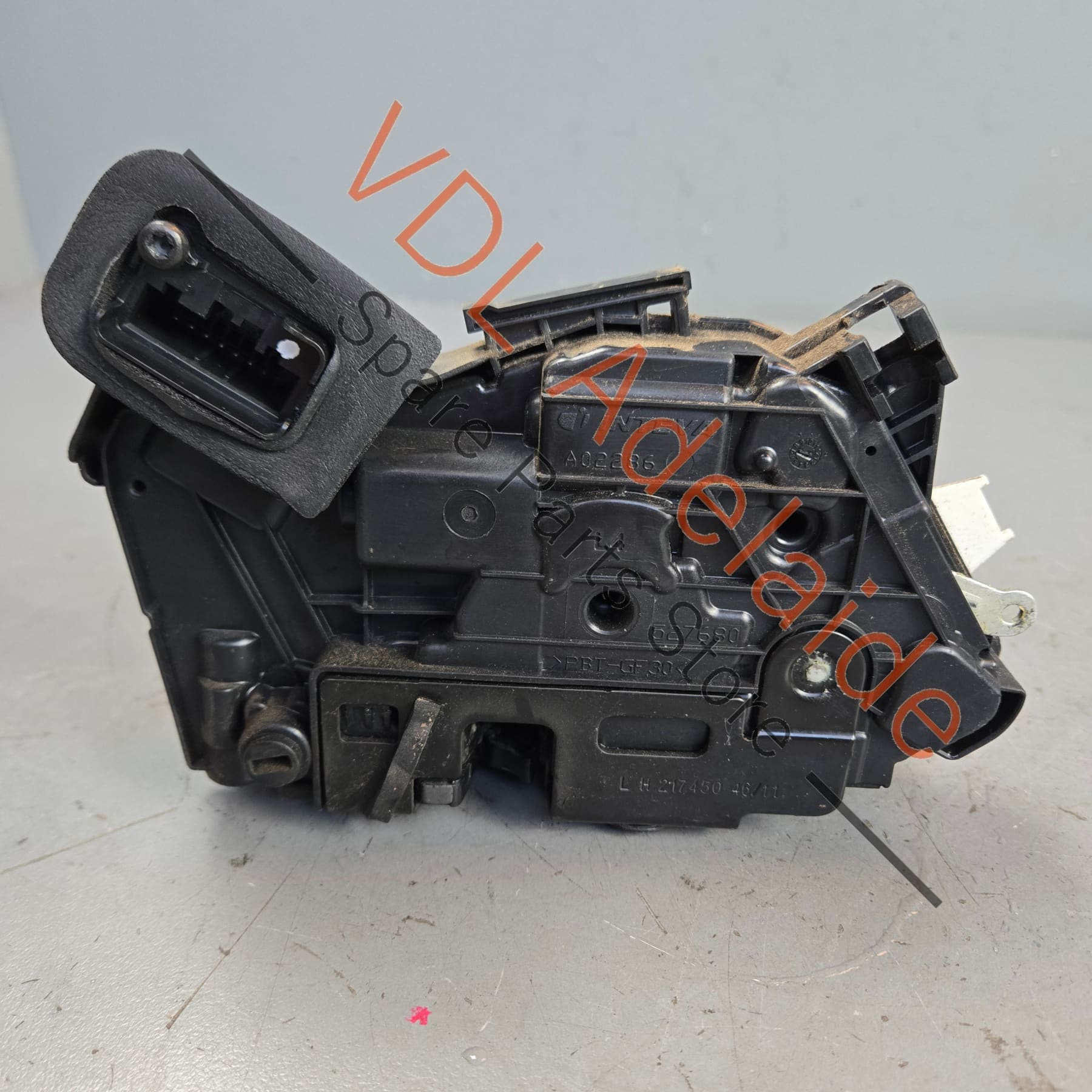 6R4839015 6C0839013   Volkswagen VW Polo Mk5 OEM Rear Left Door Lock Mechanism 6R4839015 6C0839013