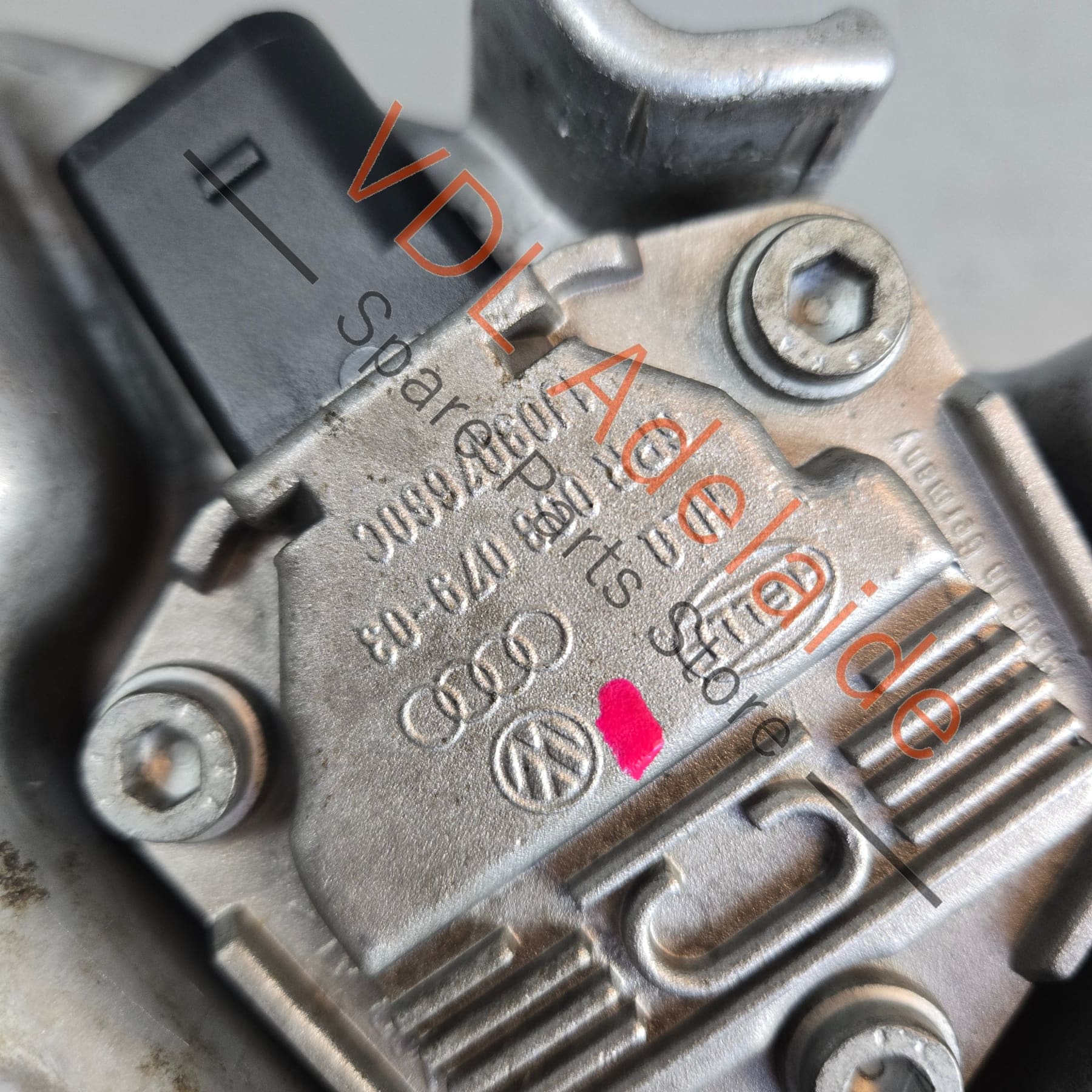 03C103603T 1J0907660F 1J0907660C  VW 1.4 CAV Engine Oil Sump 03C103603T w Oil Level Sensor 1J0907660F