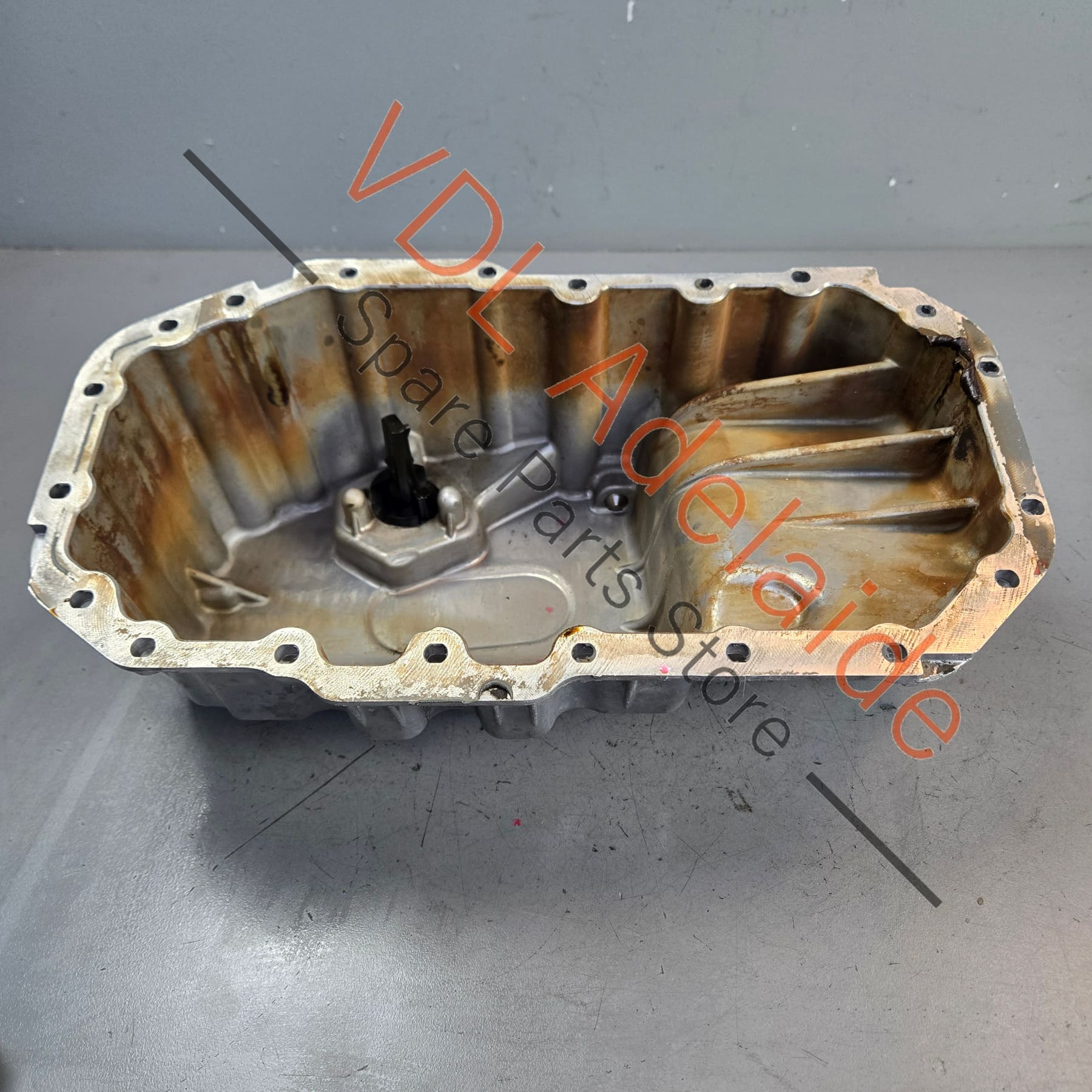 03C103603T 1J0907660F 1J0907660C  VW 1.4 CAV Engine Oil Sump 03C103603T w Oil Level Sensor 1J0907660F