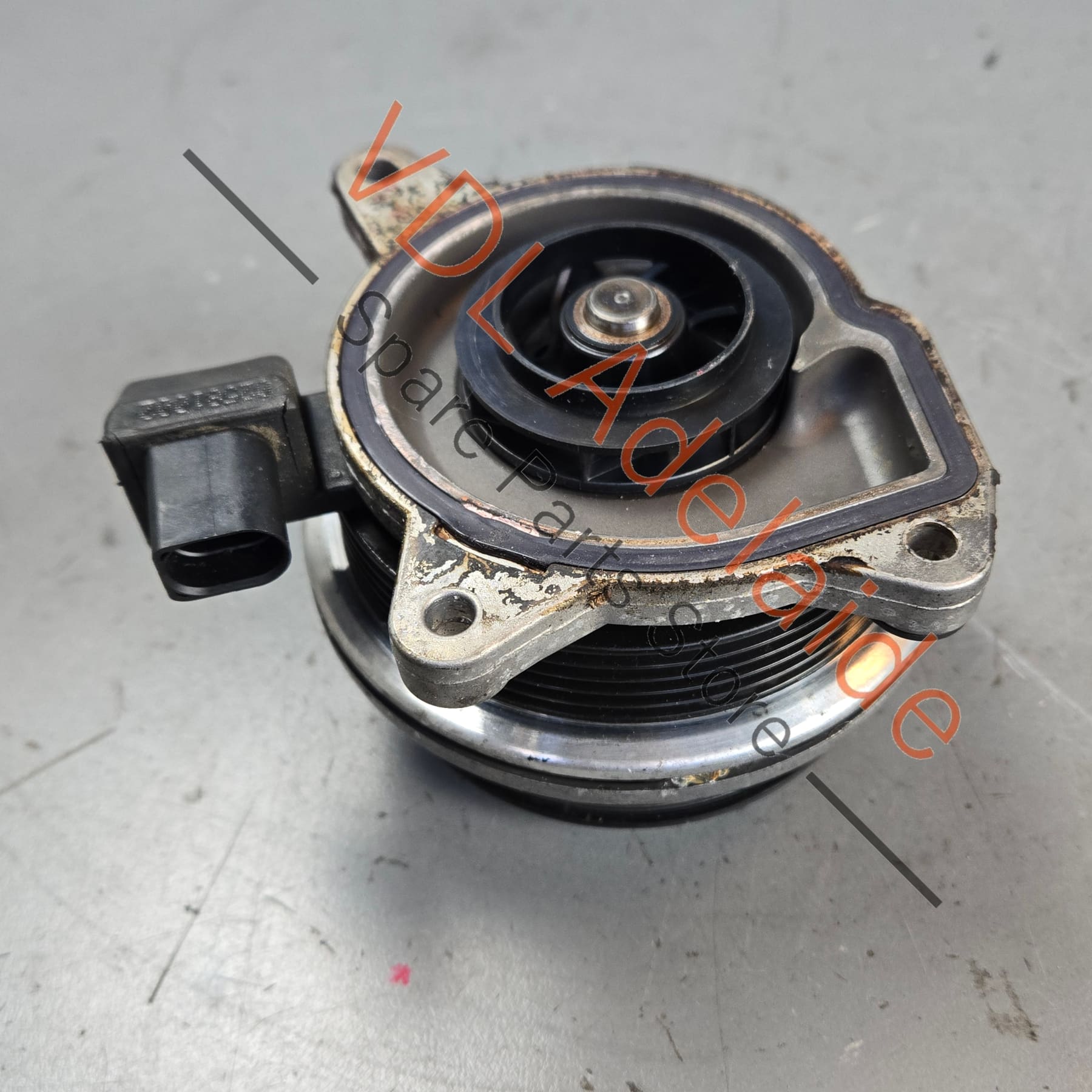 03C121004J 03C880727D   VW 1.4 CAV CTH Water Pump with Supercharger Clutch 03C121004J 03C880727D