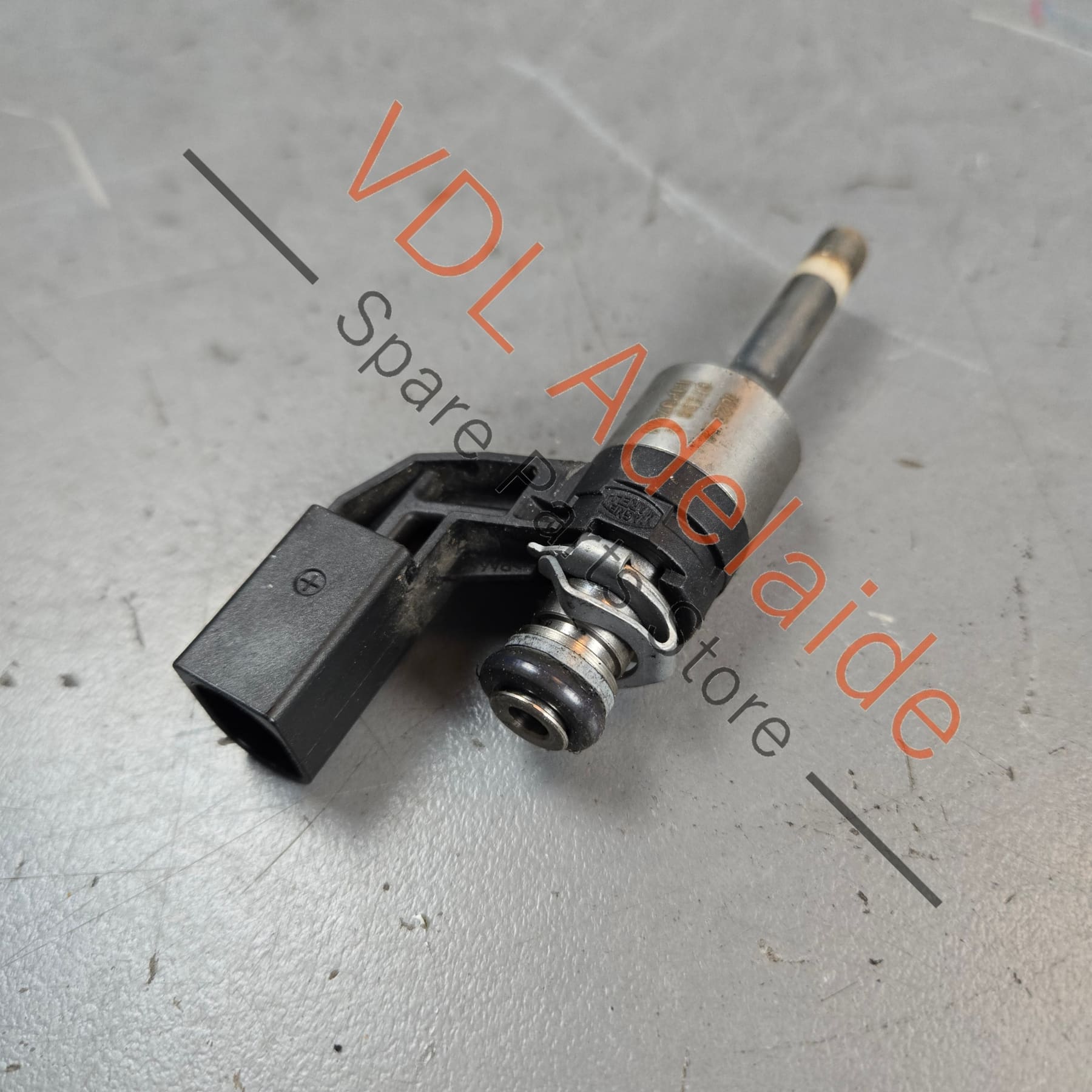 03C906036M    Genuine OEM VW Polo Gti 1.4 Fuel Injector 06K906036M