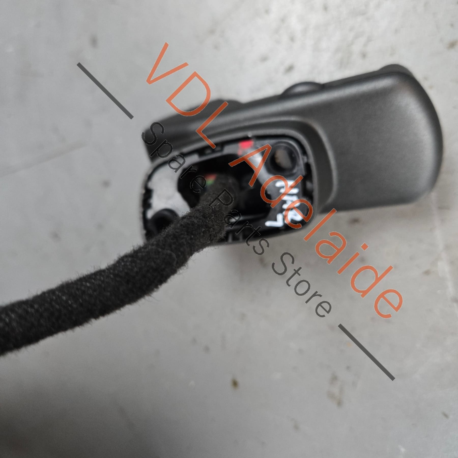     VW Polo 6R Dashboard Bluetooth Touch Module Adapter Clip Kit Holster