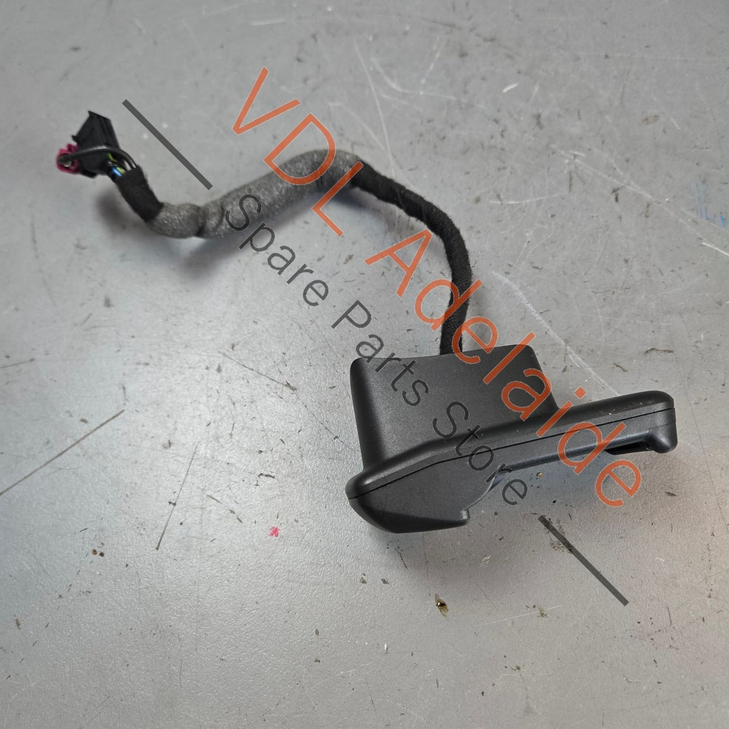     VW Polo 6R Dashboard Bluetooth Touch Module Adapter Clip Kit Holster