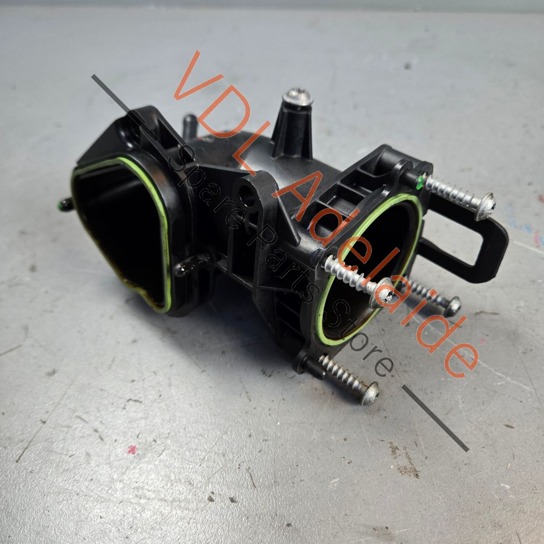 03C129721D    VW 1.4 Inlet Manifold Pipe 03C129721D Throttle Body Adapter