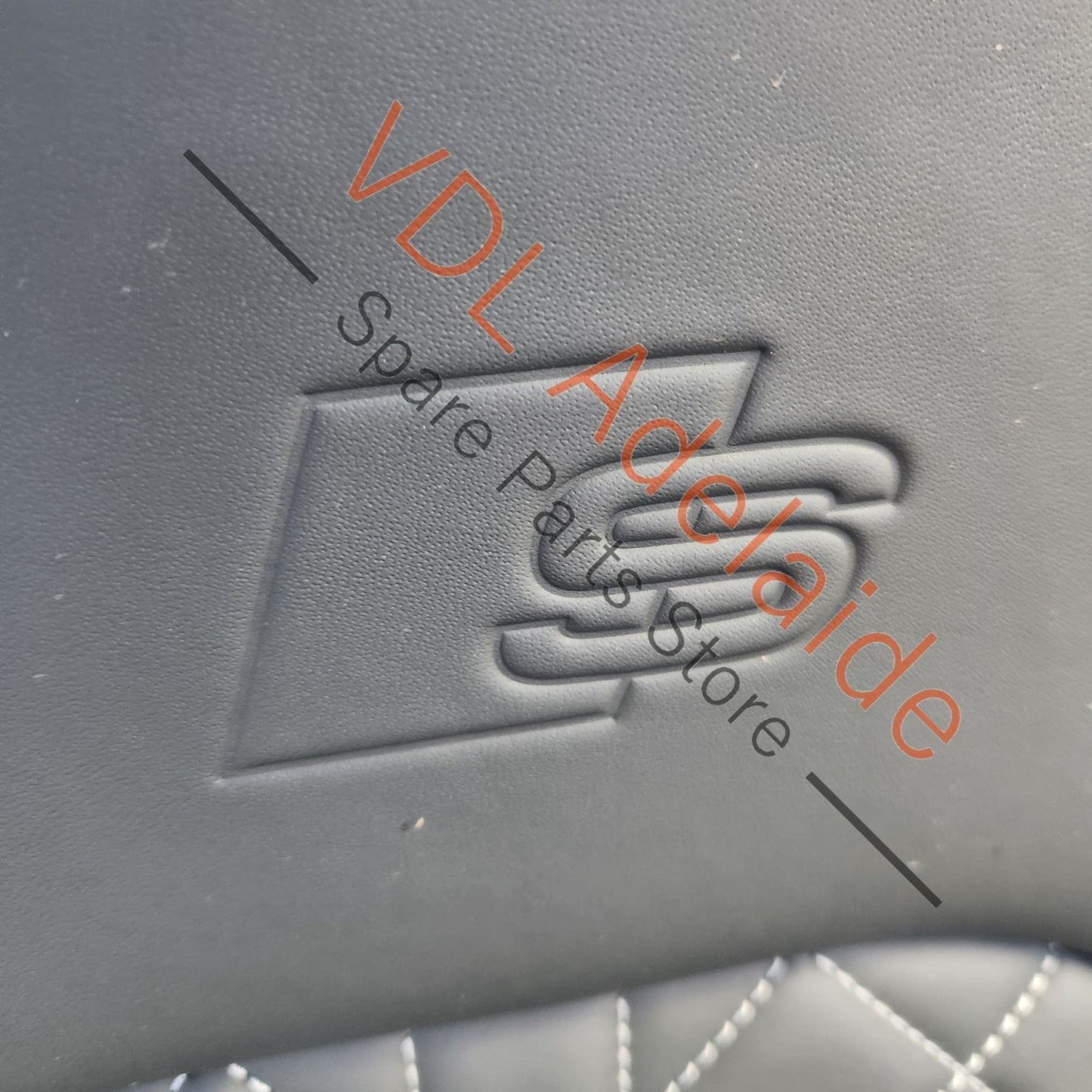     Audi S5 B9 B9.5 Pair of Front Seats Diamond Stitch Leather GRADE 2