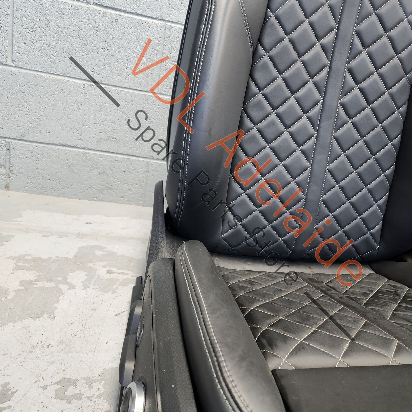     Audi S5 B9 B9.5 Pair of Front Seats Diamond Stitch Leather GRADE 2