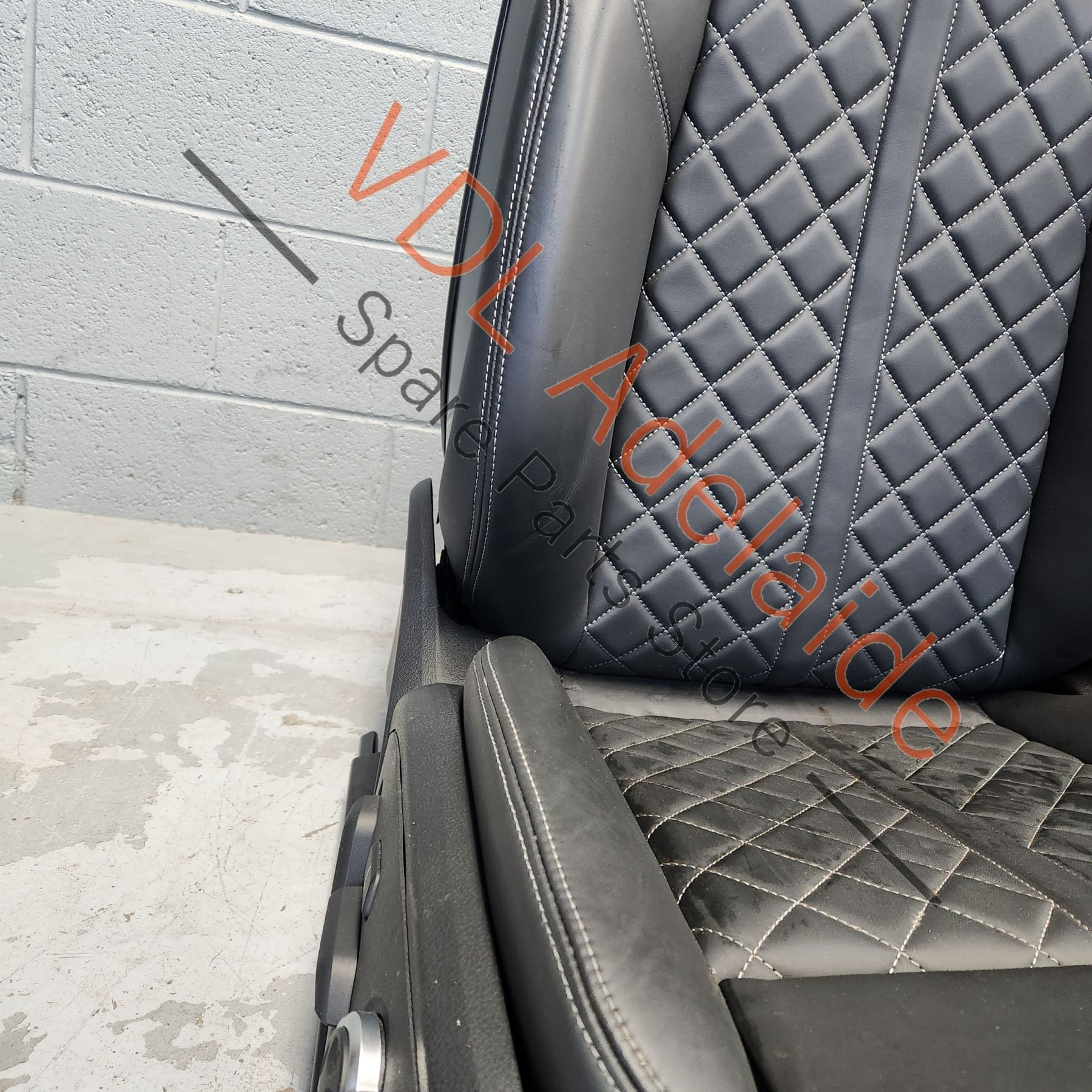     Audi S5 B9 B9.5 Pair of Front Seats Diamond Stitch Leather GRADE 2