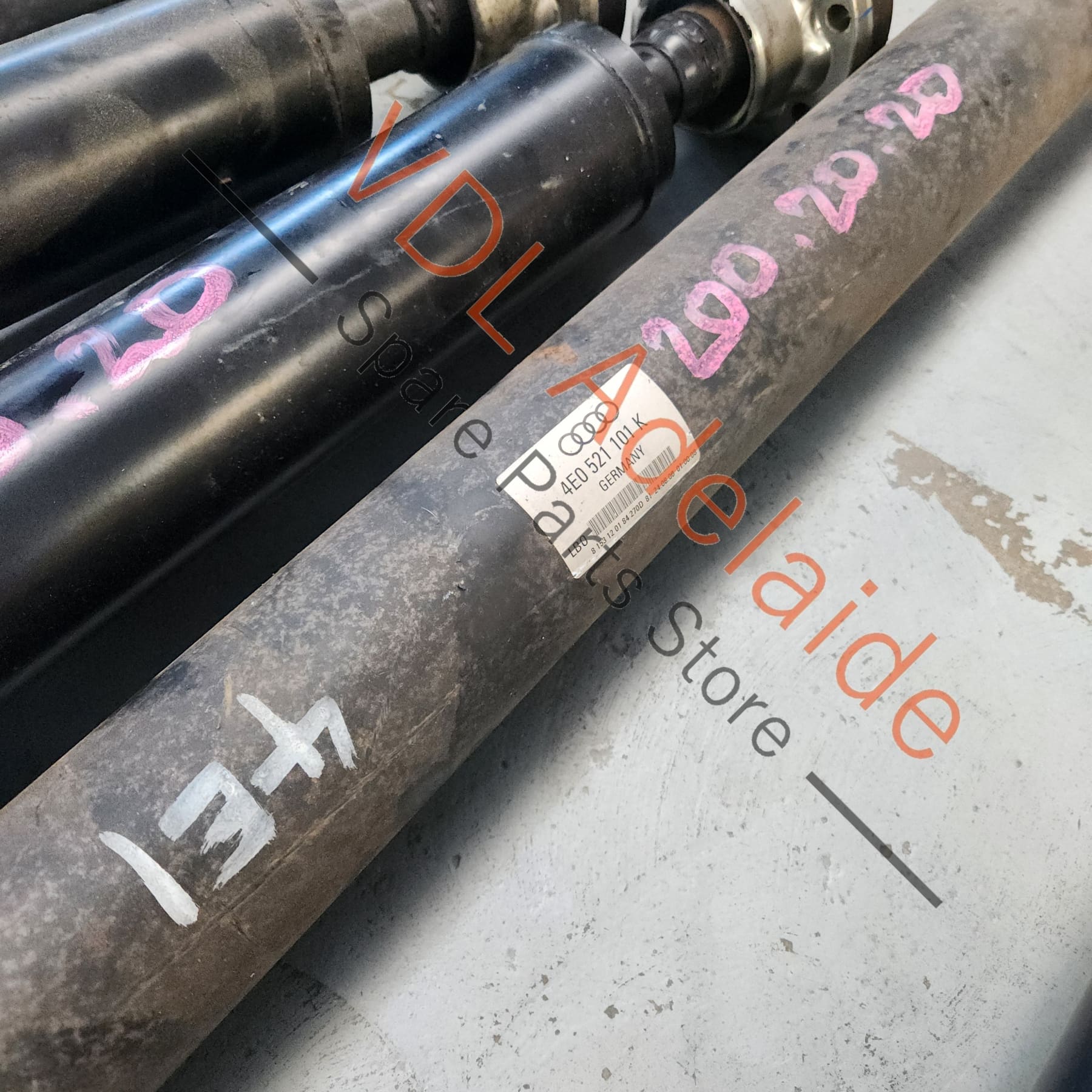 4E0521101K    Audi A8 S8 D3 4E Cardan Propeller Tail Shaft 4E0521101K