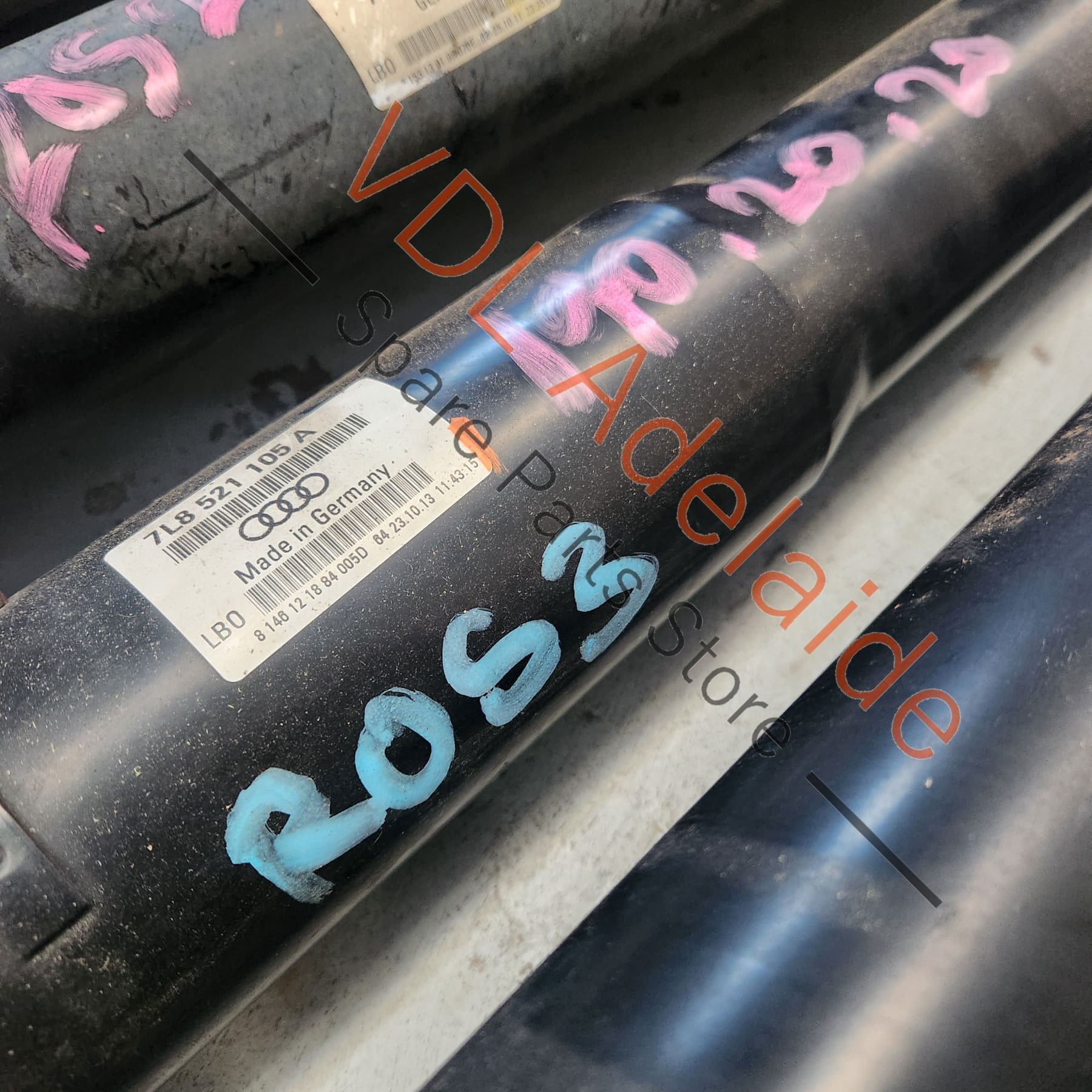 7L8521105J 7L8521105A   Audi Q7 4L Cardan Propeller Tail Shaft 8W0521101K 8W0521101C