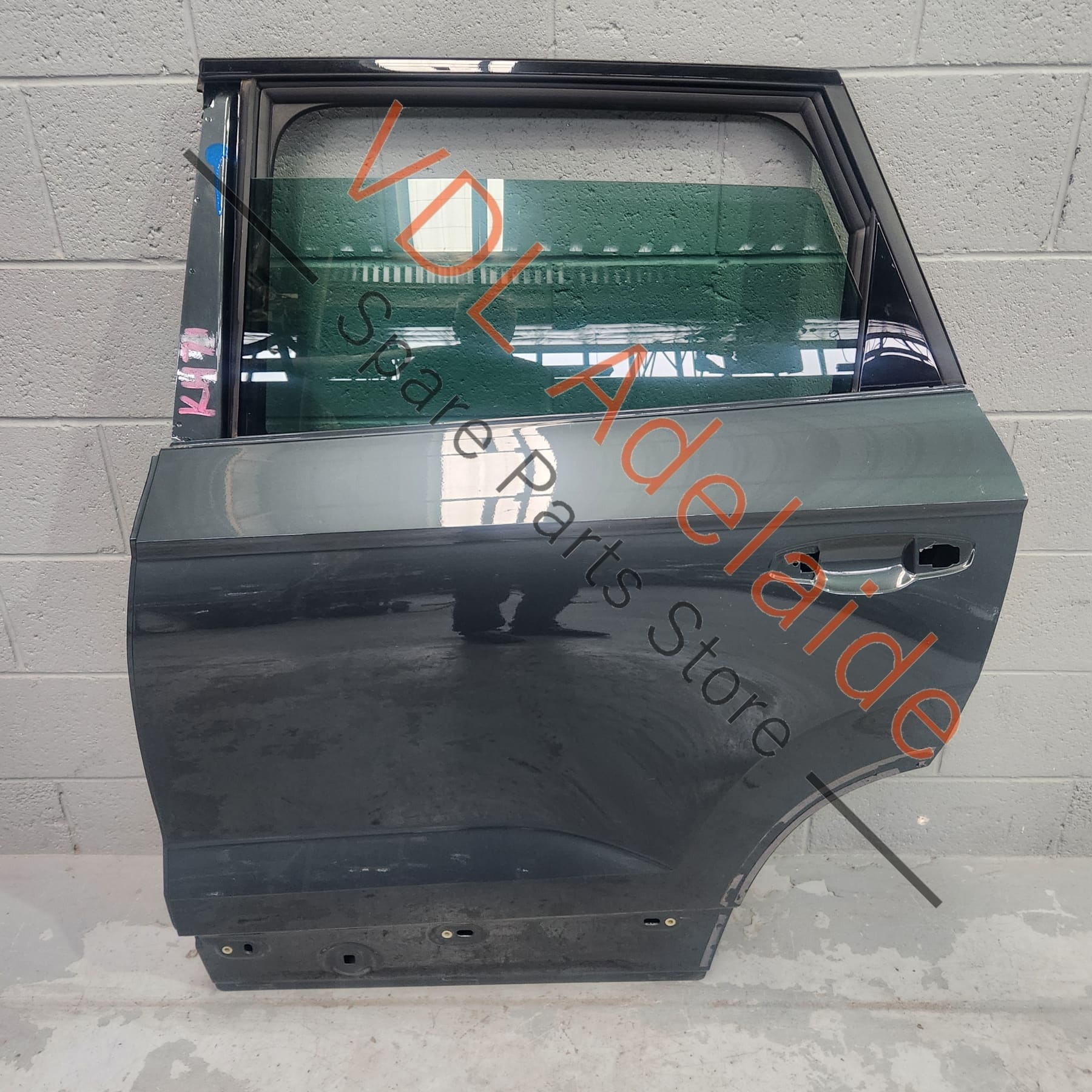575 833 051 J  Cupra Ateca Rear Left Door Shell w Glass 9S / X6T Camouflage Green Metallic 575833051J