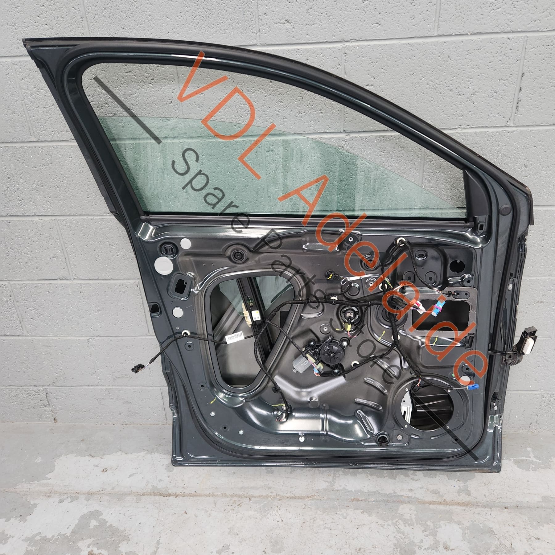 575831051E  Cupra Ateca Front Left Door Shell w Glass 9S / X6T Camouflage Green Metallic 575831051E