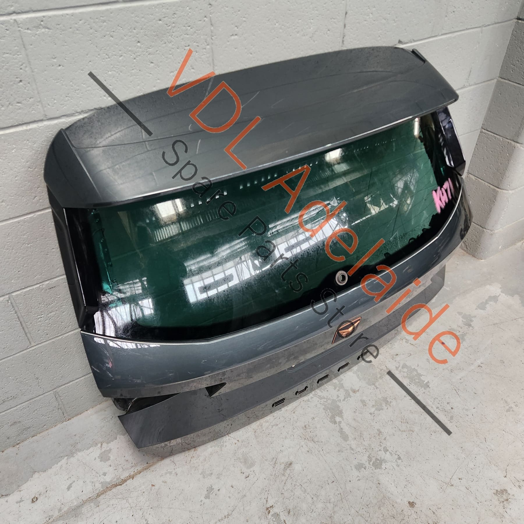 575827023B  Cupra Ateca Rear Hatch Boot Trunk Door Panel Shell w Glass 9S / X6T Camouflage Green Metallic 575827023B
