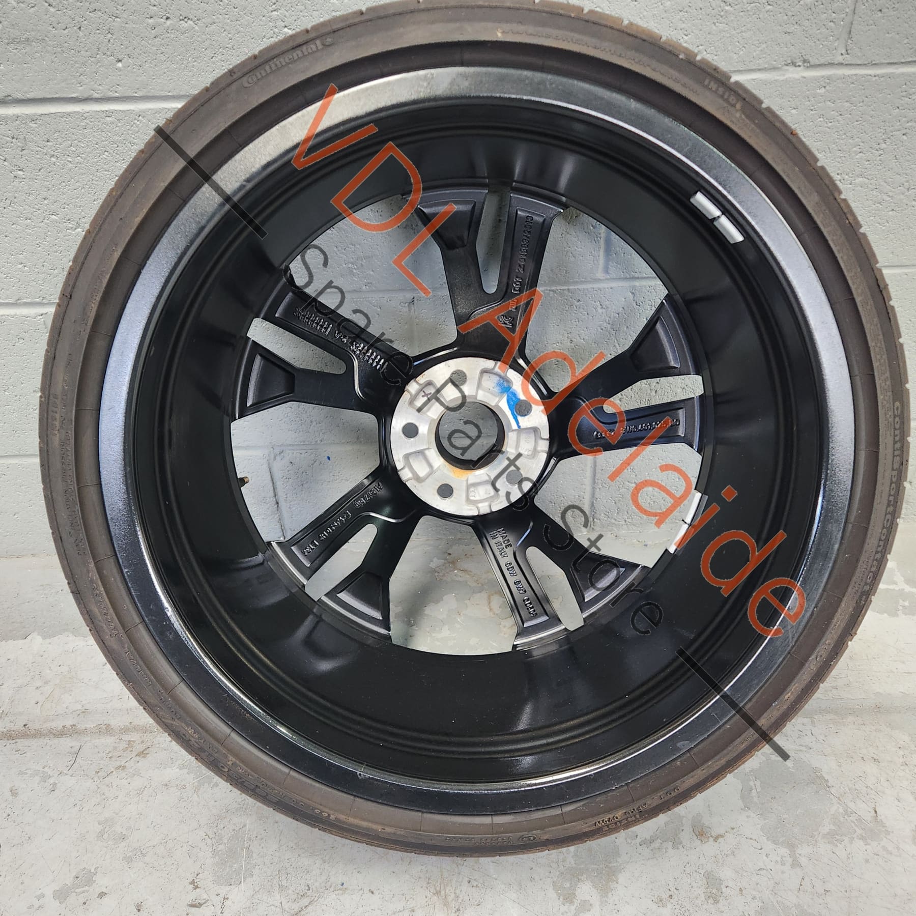 8W0601025EQ    Genuine Audi S5 B9 F5 Sport Alloy Wheel 20x9 ET34 Diamond cut 8W0601025EQ #01