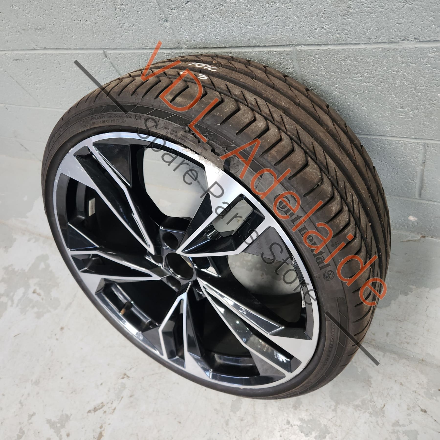 8W0601025EQ    Genuine Audi S5 B9 F5 Sport Alloy Wheel 20x9 ET34 Diamond cut 8W0601025EQ #03