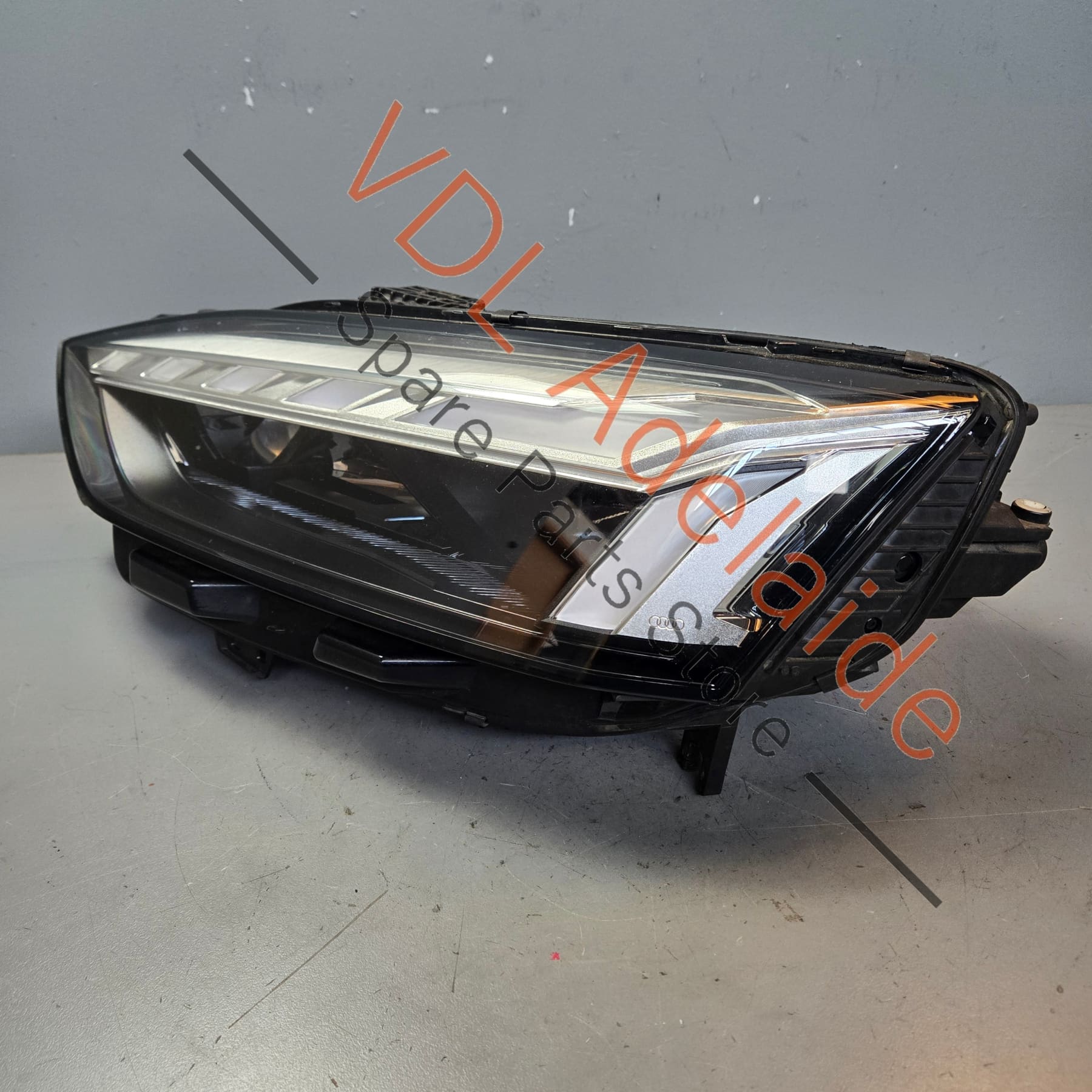 8W6941039A    Audi A5 S5 2023 Left Matrix LED Headlight 8W6941039A
