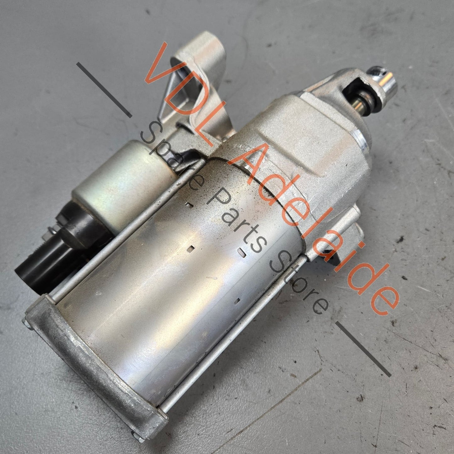 06M911021    Audi A4 S4 A5 S5 B9 Genuine Audi OEM Bosch Starter Motor 06M911021