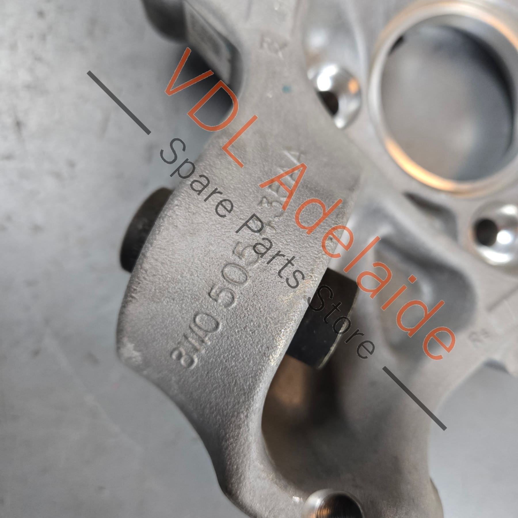 8W0505431Q 8W0505459D   Audi A4 A5 RS5 RS4 Rear Left Wheel Hub Knuckle Bearing Housing 8W0505431Q 8W0505459D