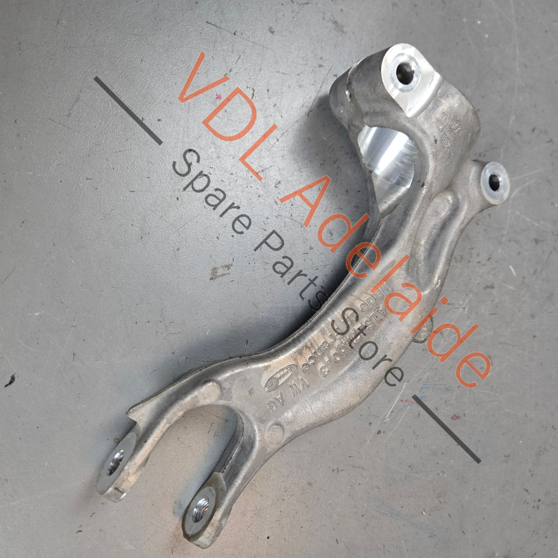 8W0413037G    Audi A4 B9 A5 F5 Front Left Suspension Fork 8W0413037G