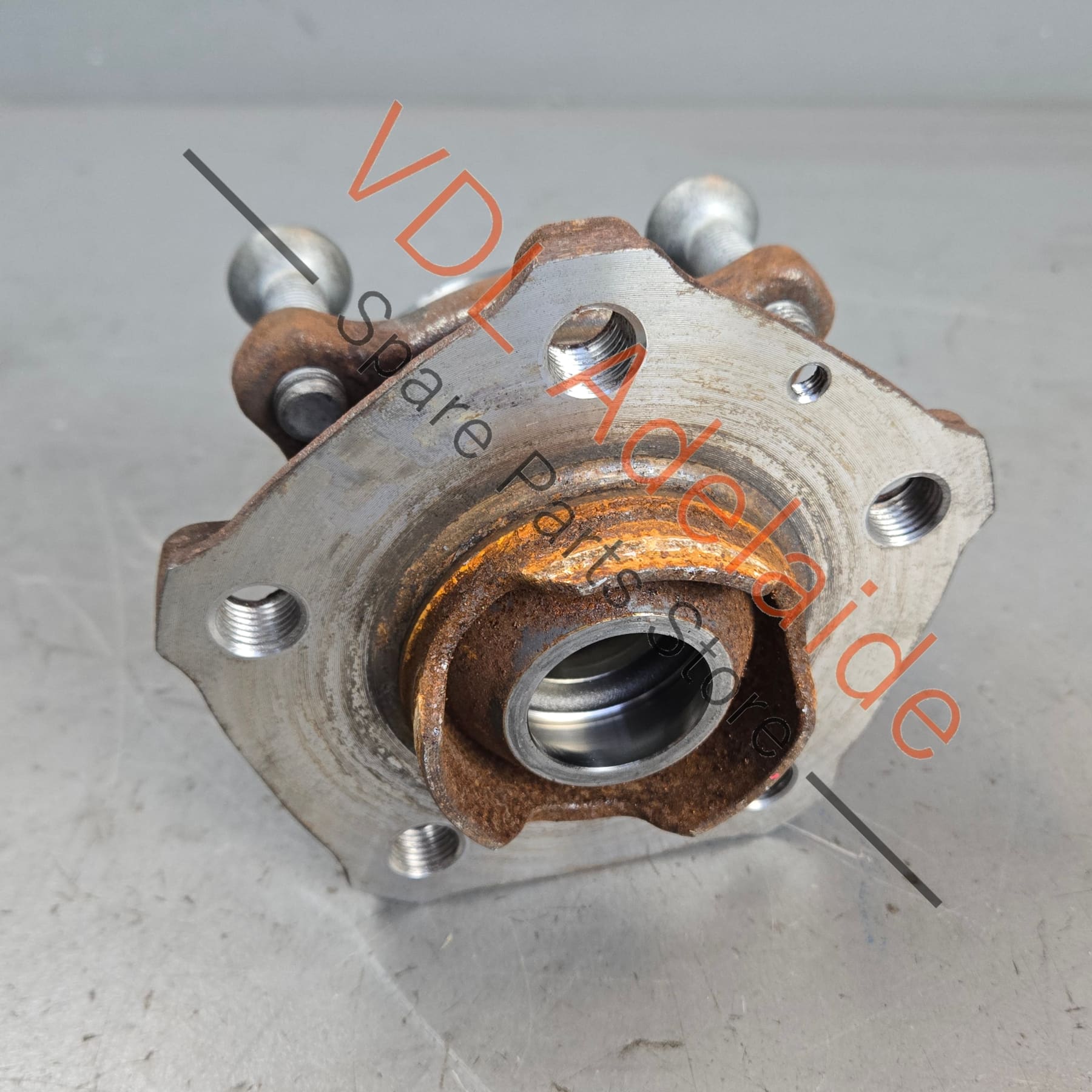 8W0407625J 8W0501652D   Audi A4 A5 Rear Wheel Bearing 8W0407625J 8W0501652D