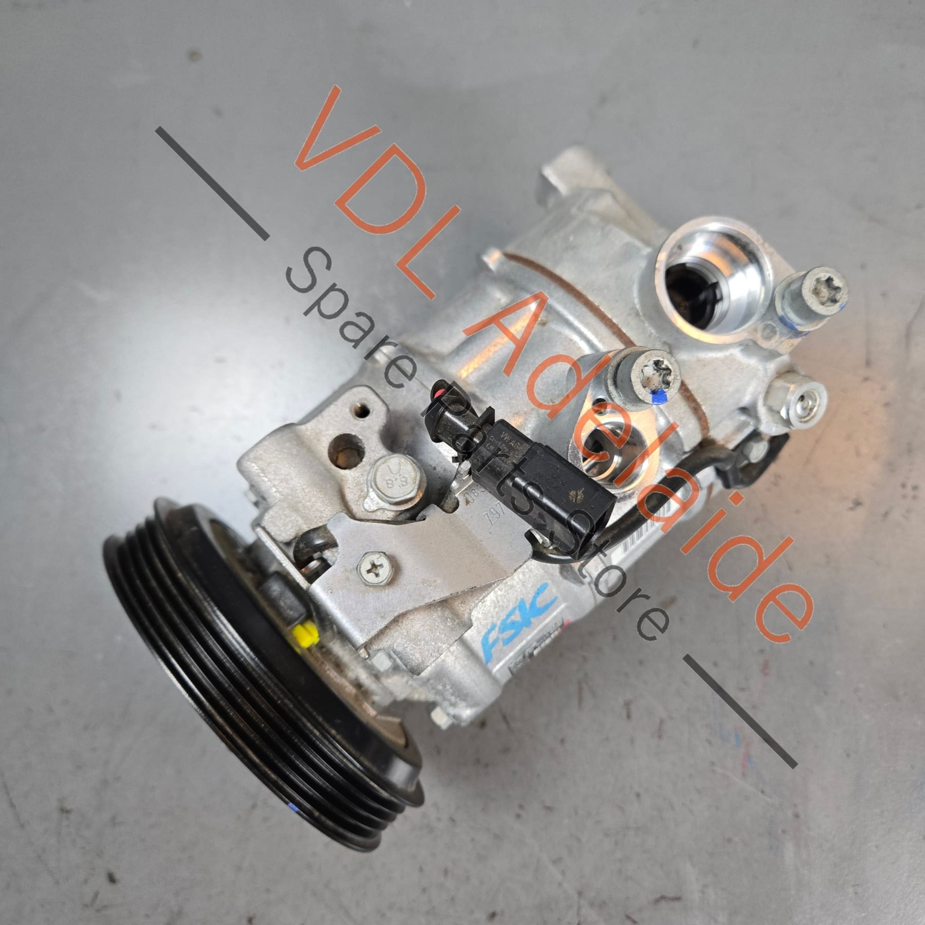 8W0816803A 6SAS14C   VW Touareg Audi A4 S4 B9 AC Air Conditioning Compressor Pump 8W0816803A 6SAS14C