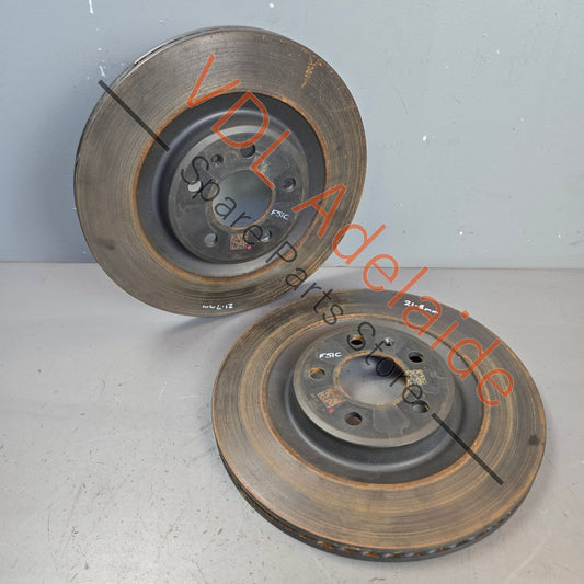8W0615601K    Audi S5 S4 B9 Rear Brake Disc Rotor Set 330x22mm 8W0615601K 80% remaining life