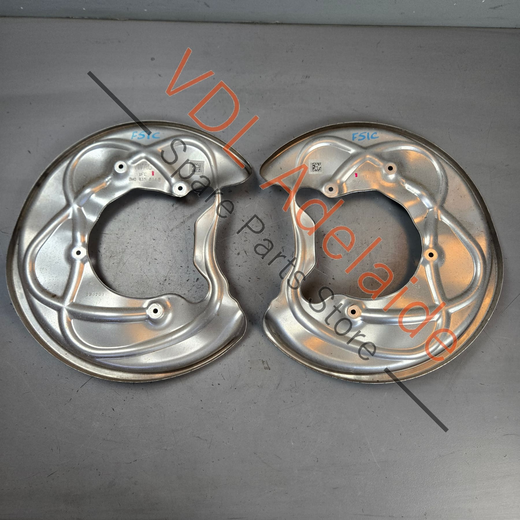 8W0615611E    Audi RS4 S4 RS5 S5 Rear Brake Dust Stone Shields 8W0615611E 8W0615612E