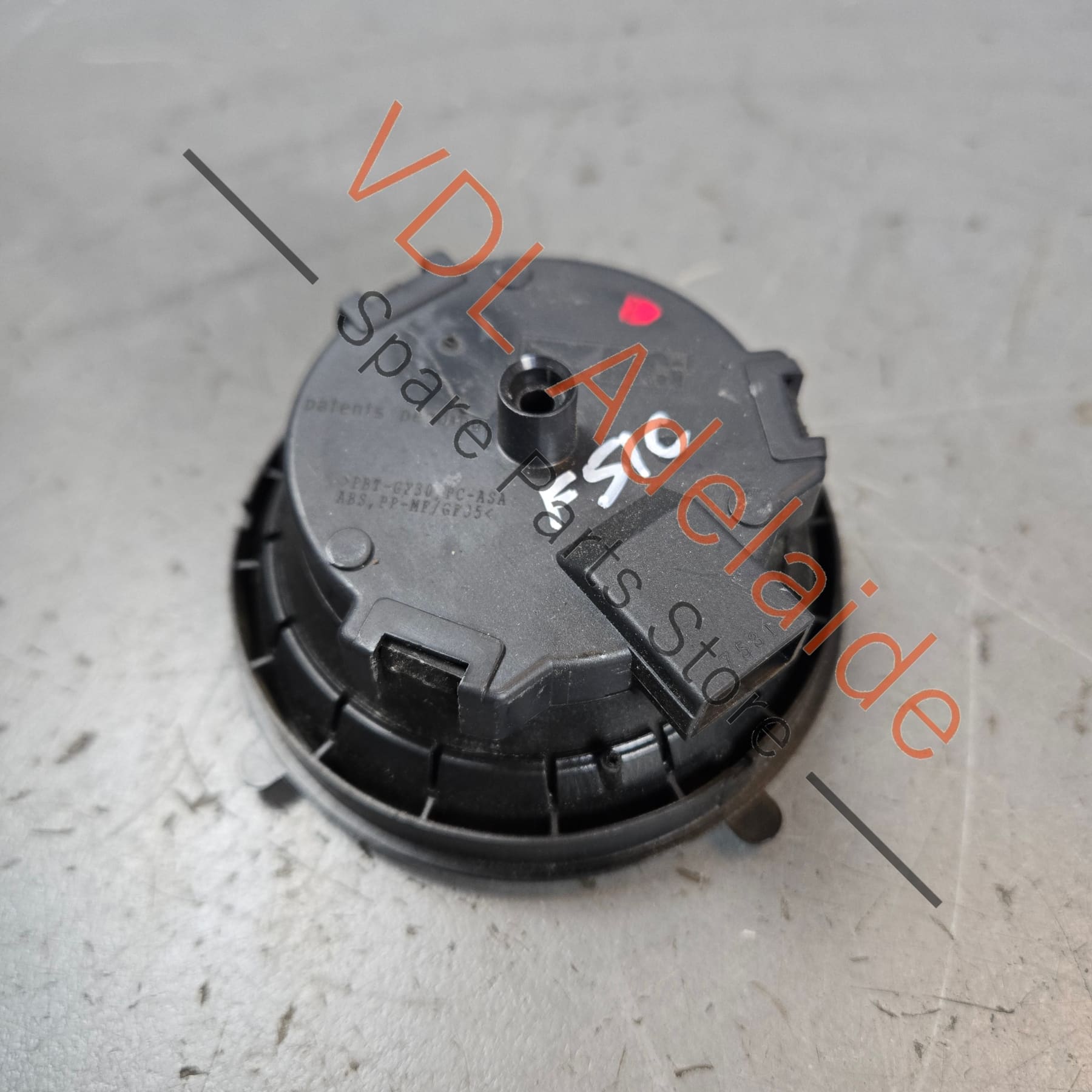 
8W6857409CK    Audi A4 A5 B9 Mirror Adjustment Motor 8W6857409CK