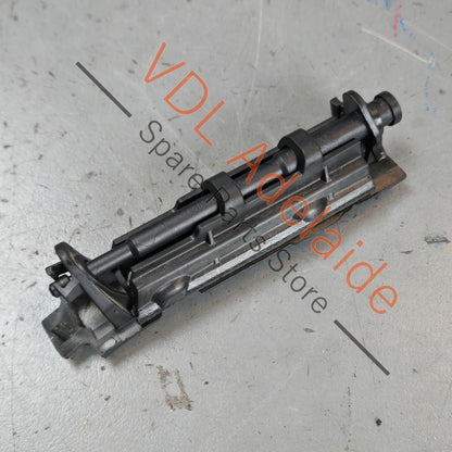 8W6807890    Audi A5 S5 A5 B9 Right Side Rear Bumper Retaining Bracket 8W6807890