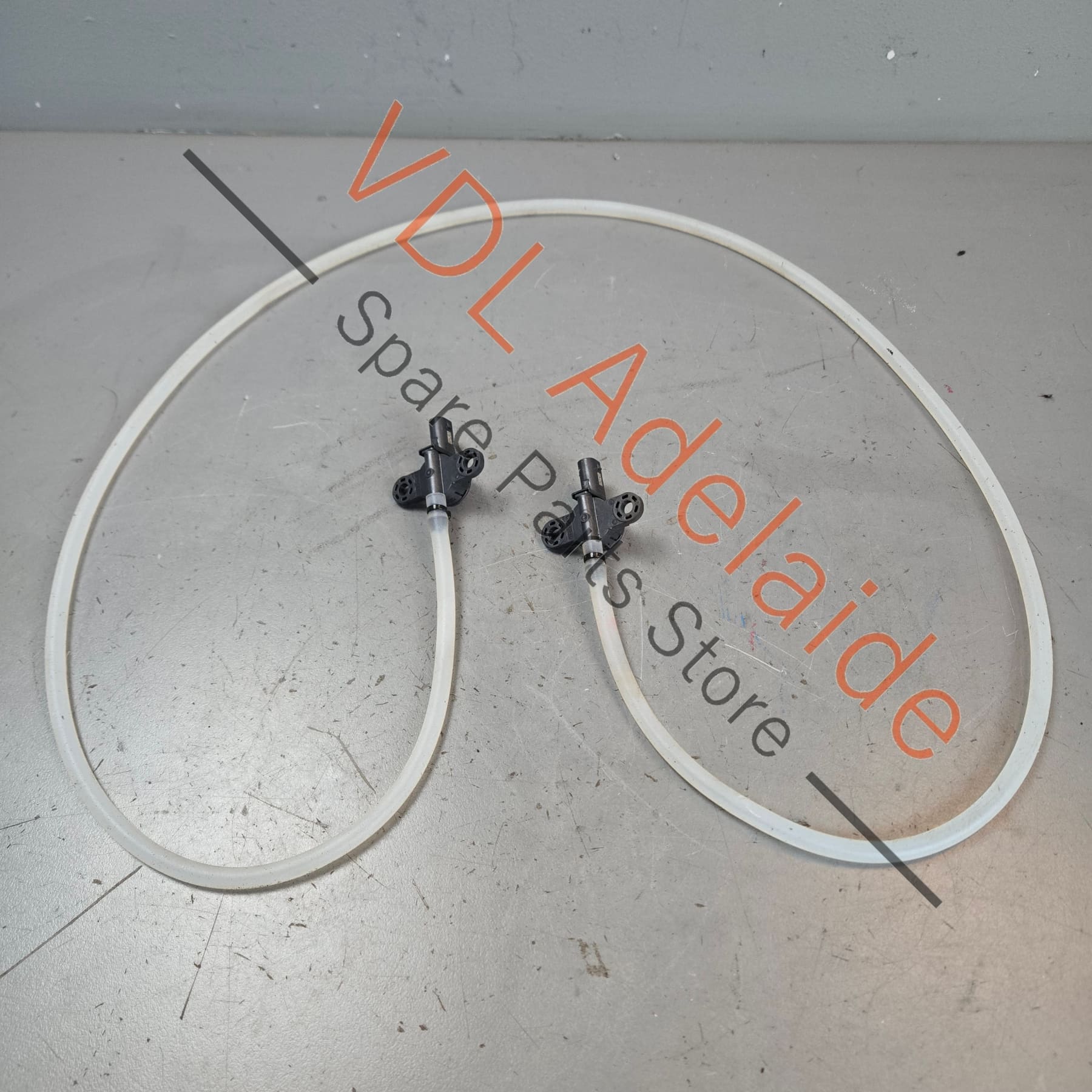 8W0959121F    Audi A5 S5 A4 S4 Front Bumper Pressure Hose Sensor for Pedestrian Protection Airbag SRS 8W0959121F