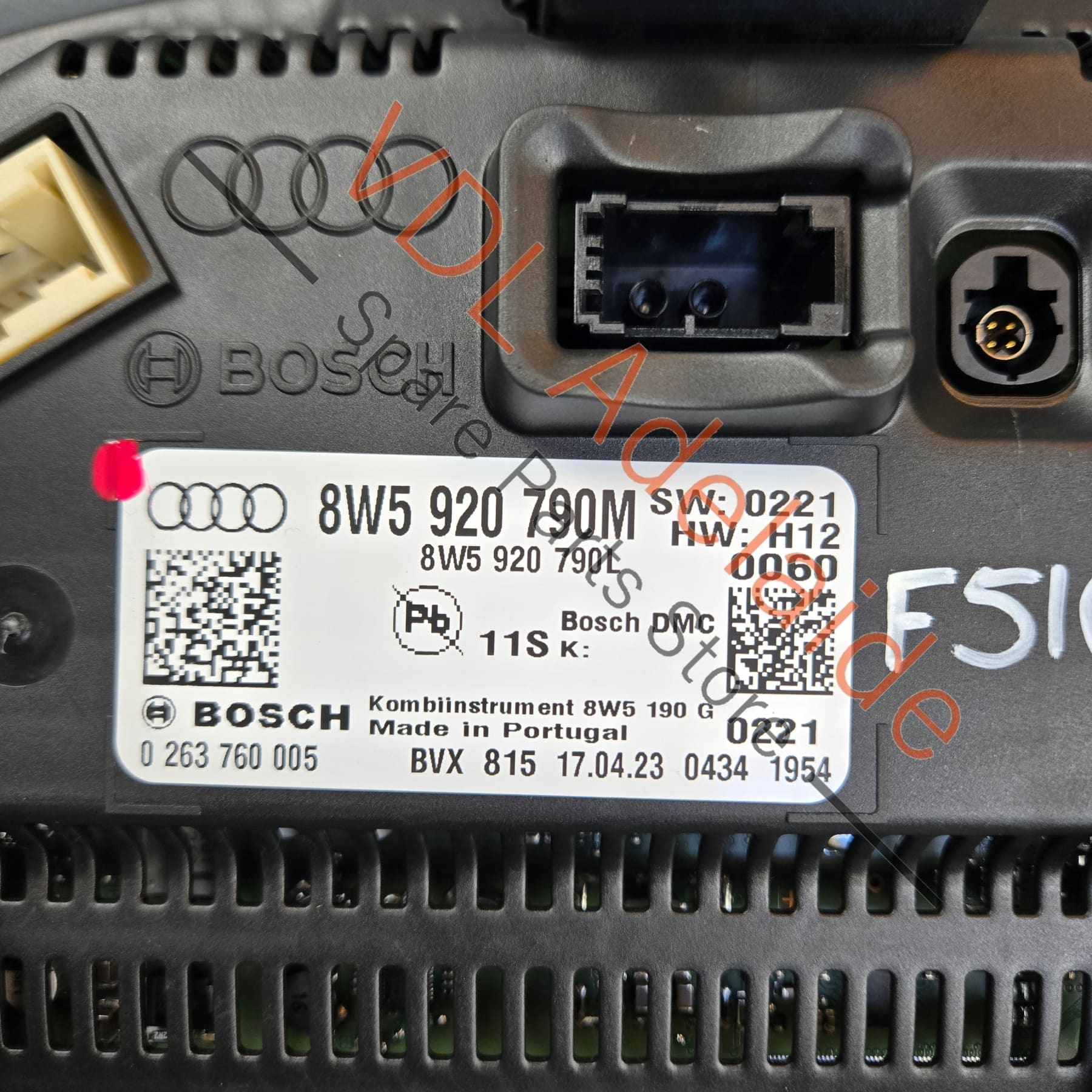 8W5920790M    Audi S5 B9 Virtual Cockpit Dashboard Display Screen 8W5920790M
