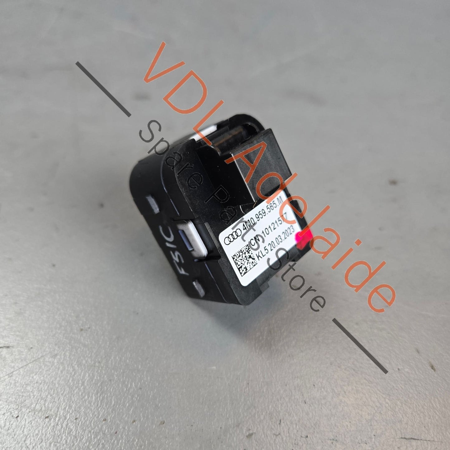 4M0959565M 4M0959565Q   Audi A5 S5 B9 Power Folding Mirror Switch 4M0959565M 4M0959565Q