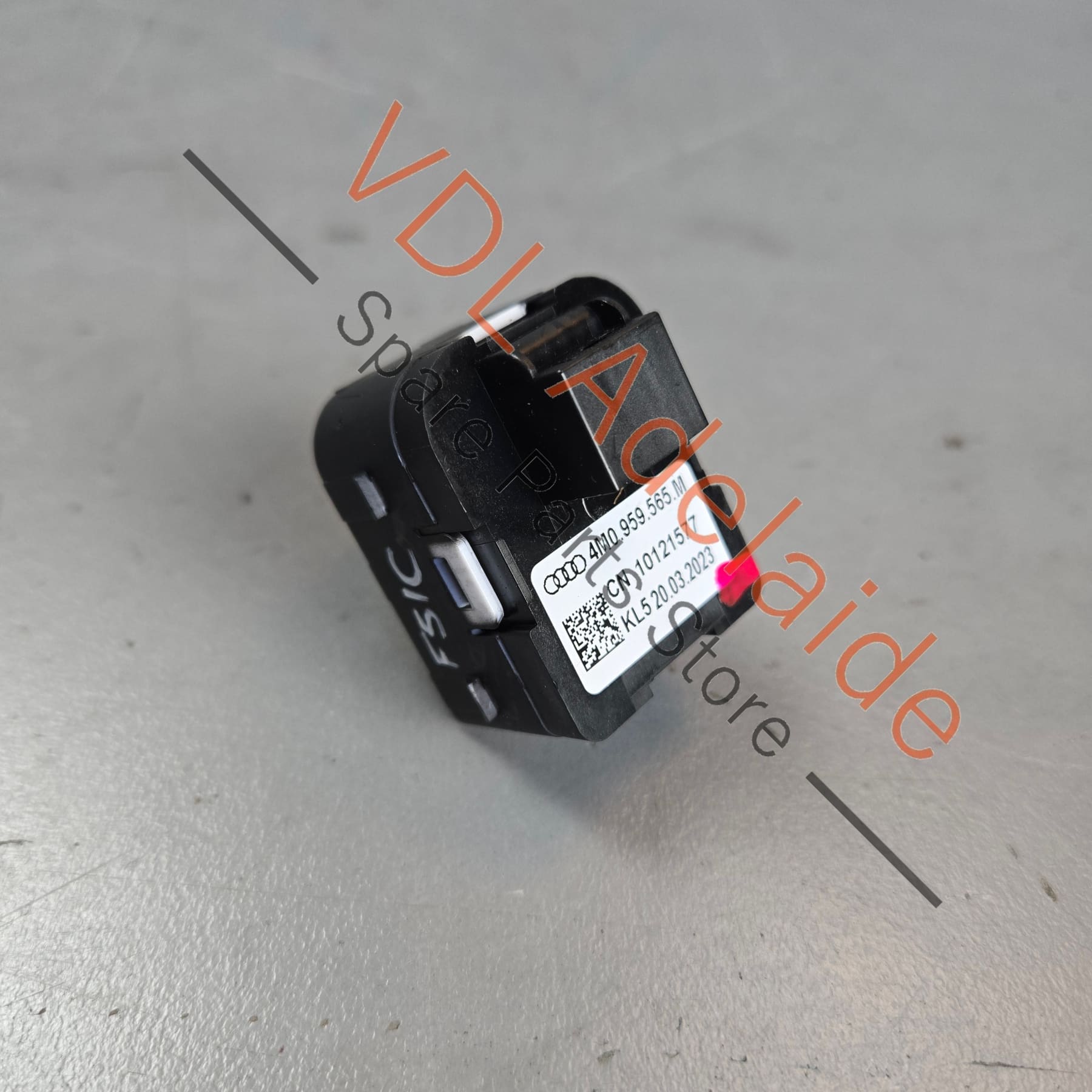 4M0959565M 4M0959565Q   Audi A5 S5 B9 Power Folding Mirror Switch 4M0959565M 4M0959565Q