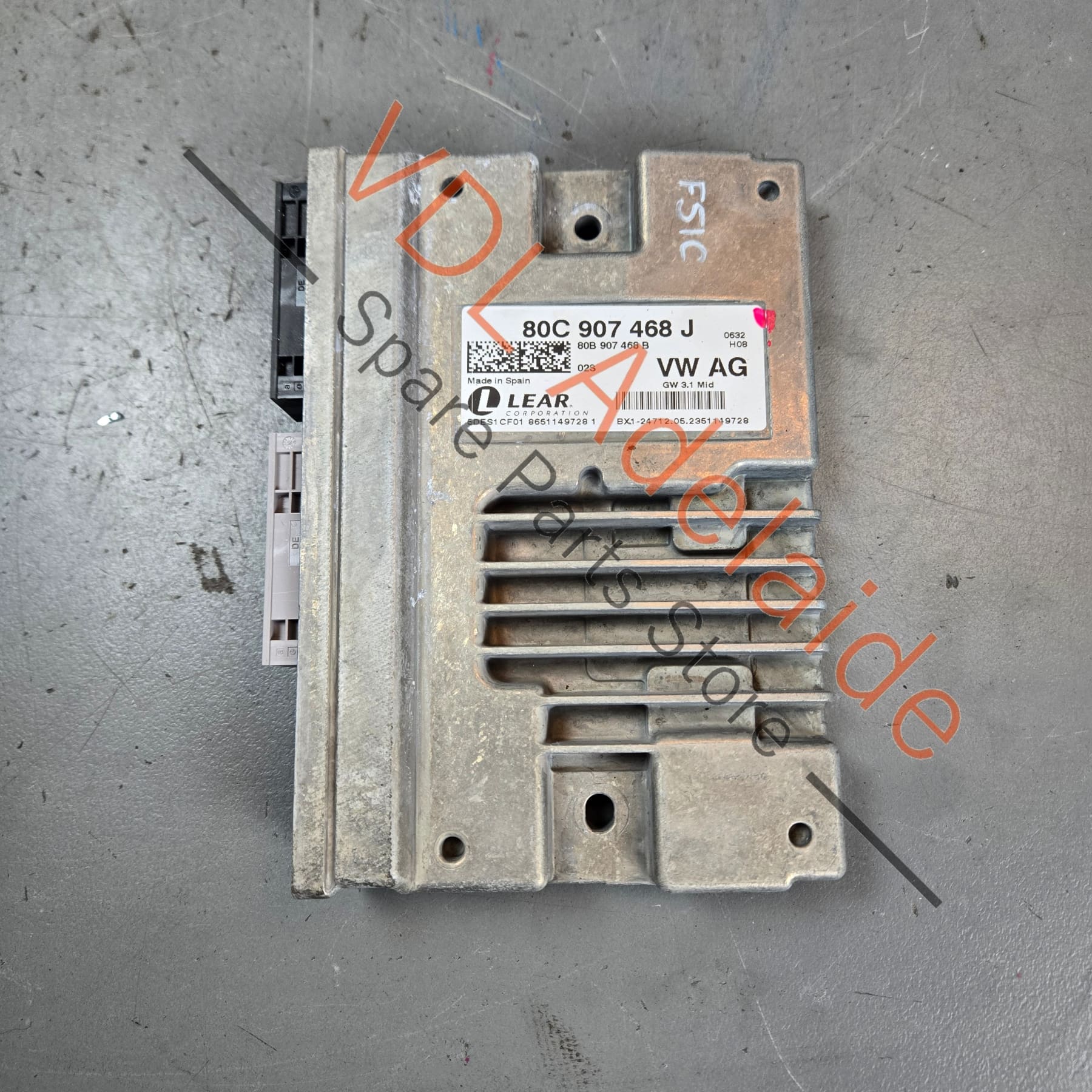80C907468J    Audi Gateway GW 3.1 Mid Control Module 80C907468J