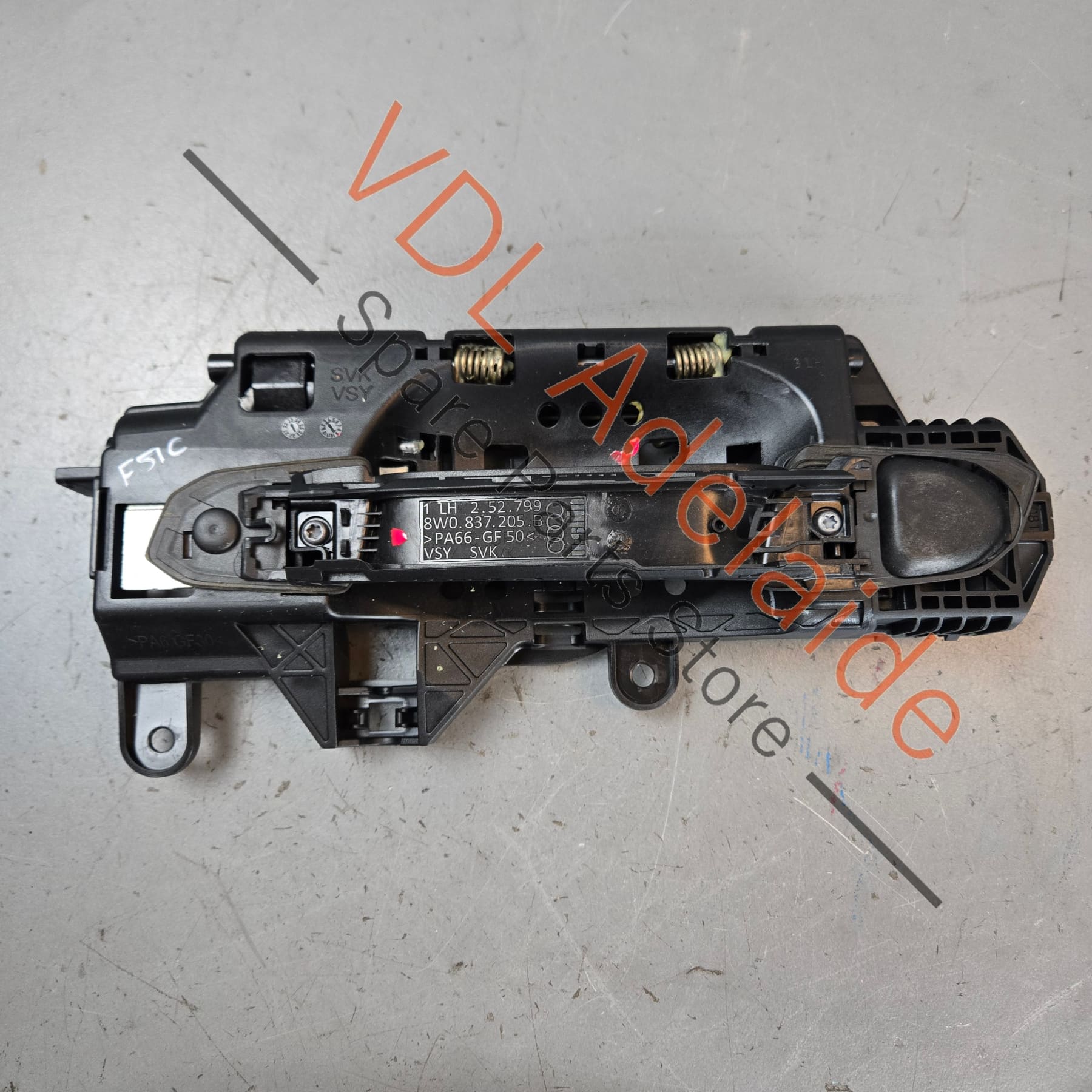 8W0837205B 8W0837811A   Audi A4 A5 A7 Door Handle Mounting Bar Assembly Left 8W0837811A 8W0837205B